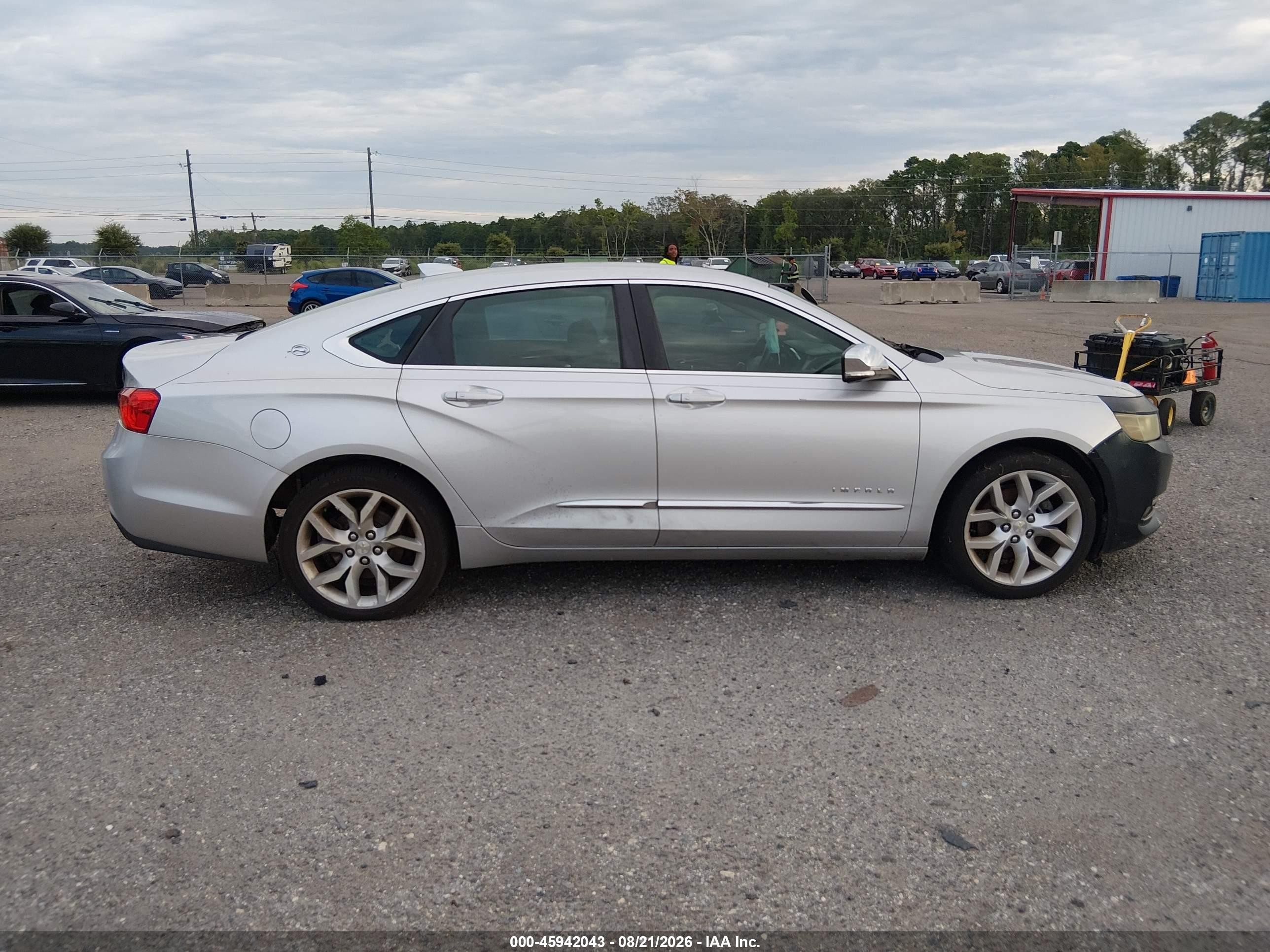 2015 Chevrolet Impala 1lz Серебряный vin: 1G1155SL5FU114600