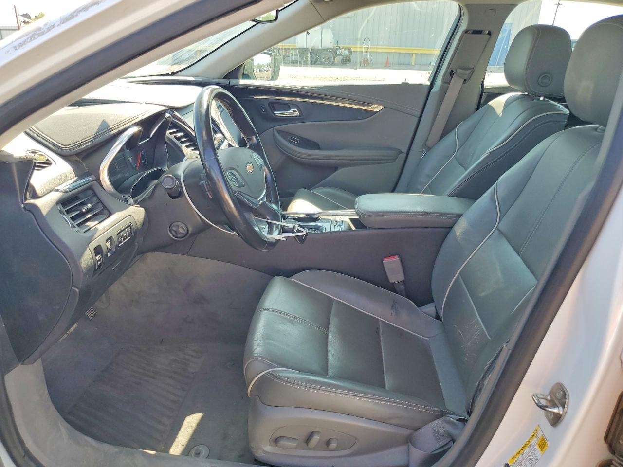 2015 Chevrolet Impala Ltz White vin: 1G1165S37FU120590