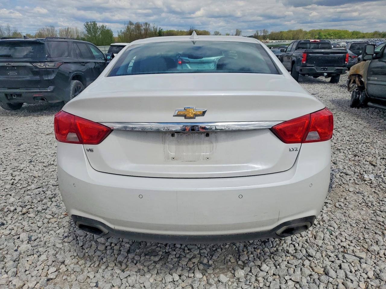 2015 Chevrolet Impala Ltz White vin: 1G1165S37FU122811