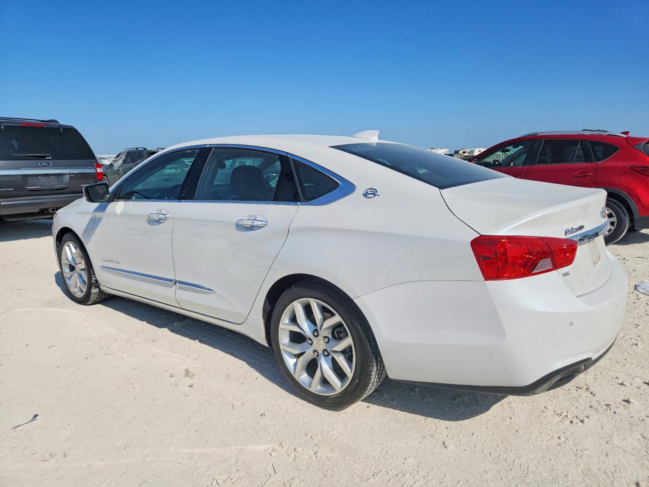 2015 Chevrolet Impala Ltz Белый vin: 1G1165S37FU146557