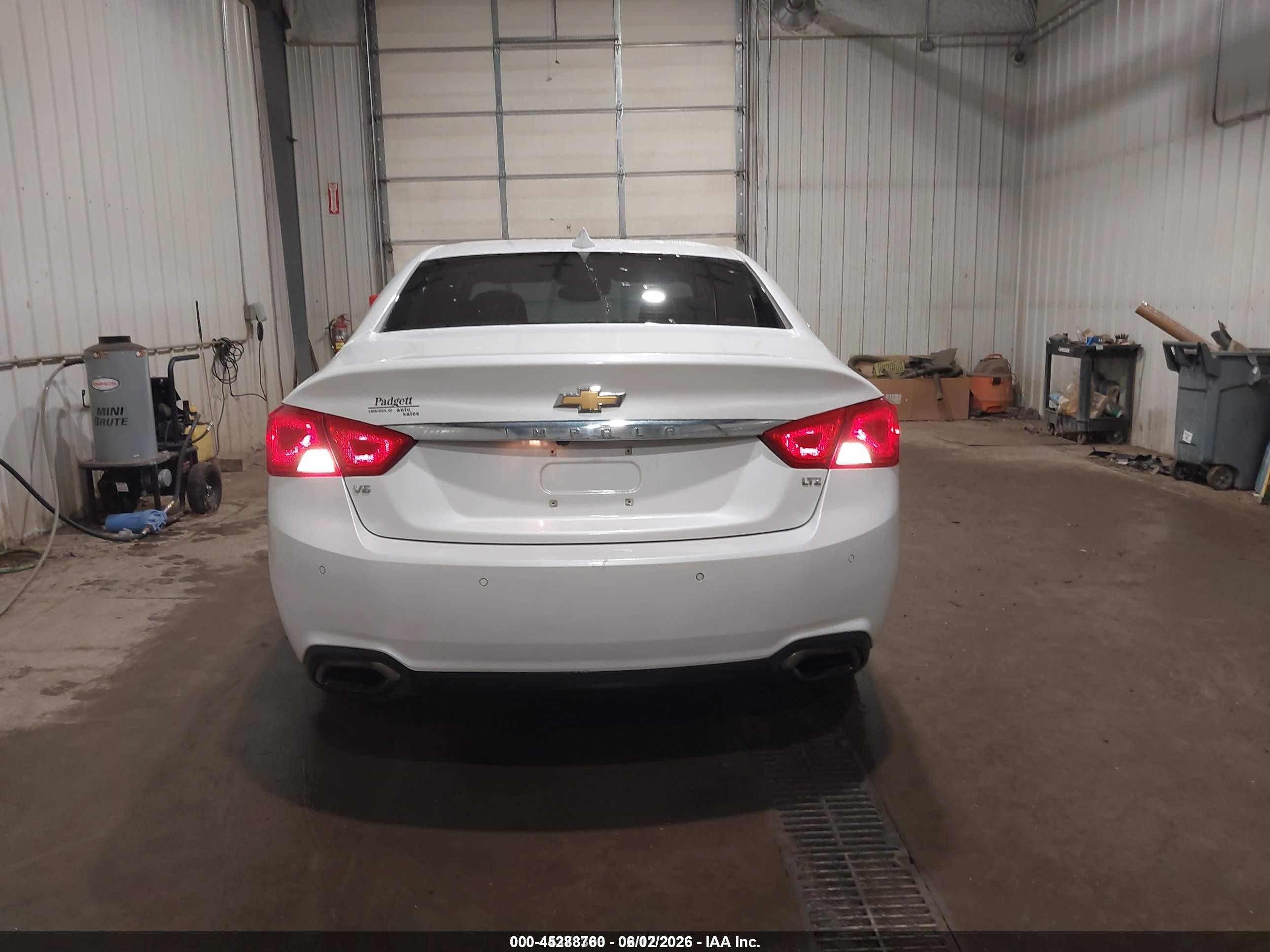 2015 Chevrolet Impala 2lz White vin: 1G1165S38FU128150