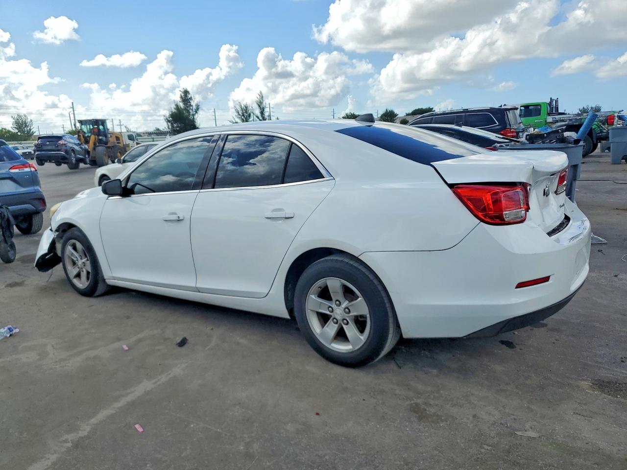 2013 Chevrolet Malibu Ls Белый vin: 1G11A5SA0DF189586