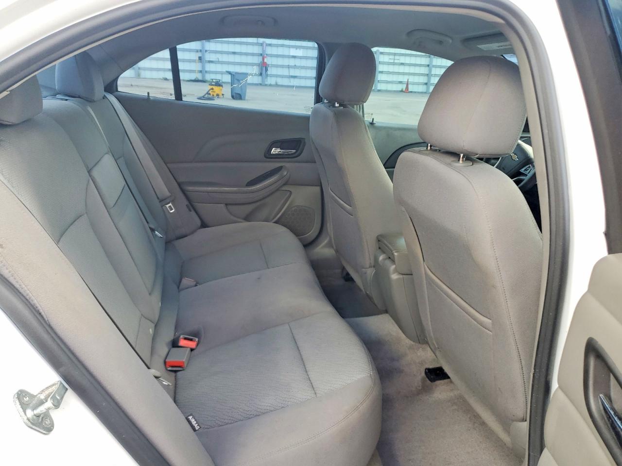 2013 Chevrolet Malibu Ls Белый vin: 1G11A5SA0DF189586
