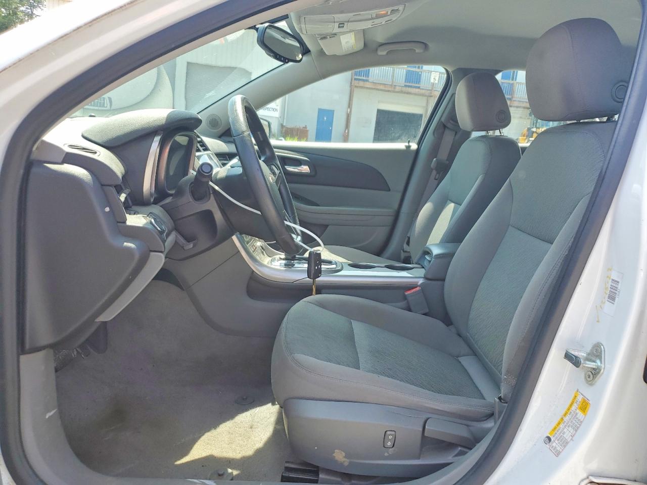 2013 Chevrolet Malibu Ls White vin: 1G11A5SA5DU150827