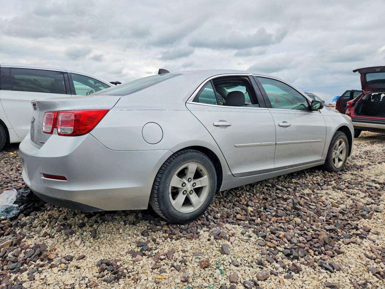 2013 Chevrolet Malibu Ls Серебряный vin: 1G11A5SA9DF316609