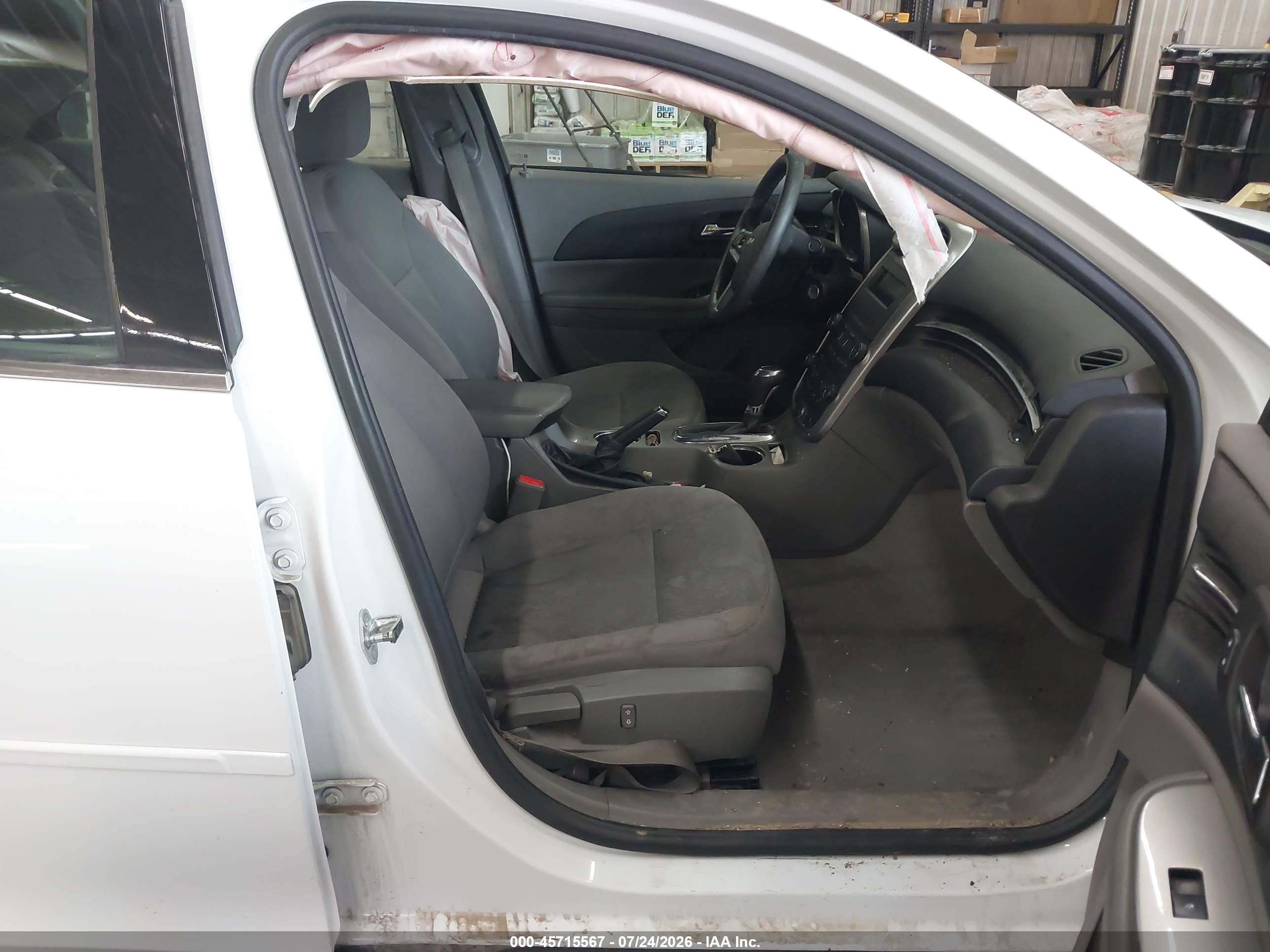 2015 Chevrolet Malibu 1fl White vin: 1G11A5SL0FF323176