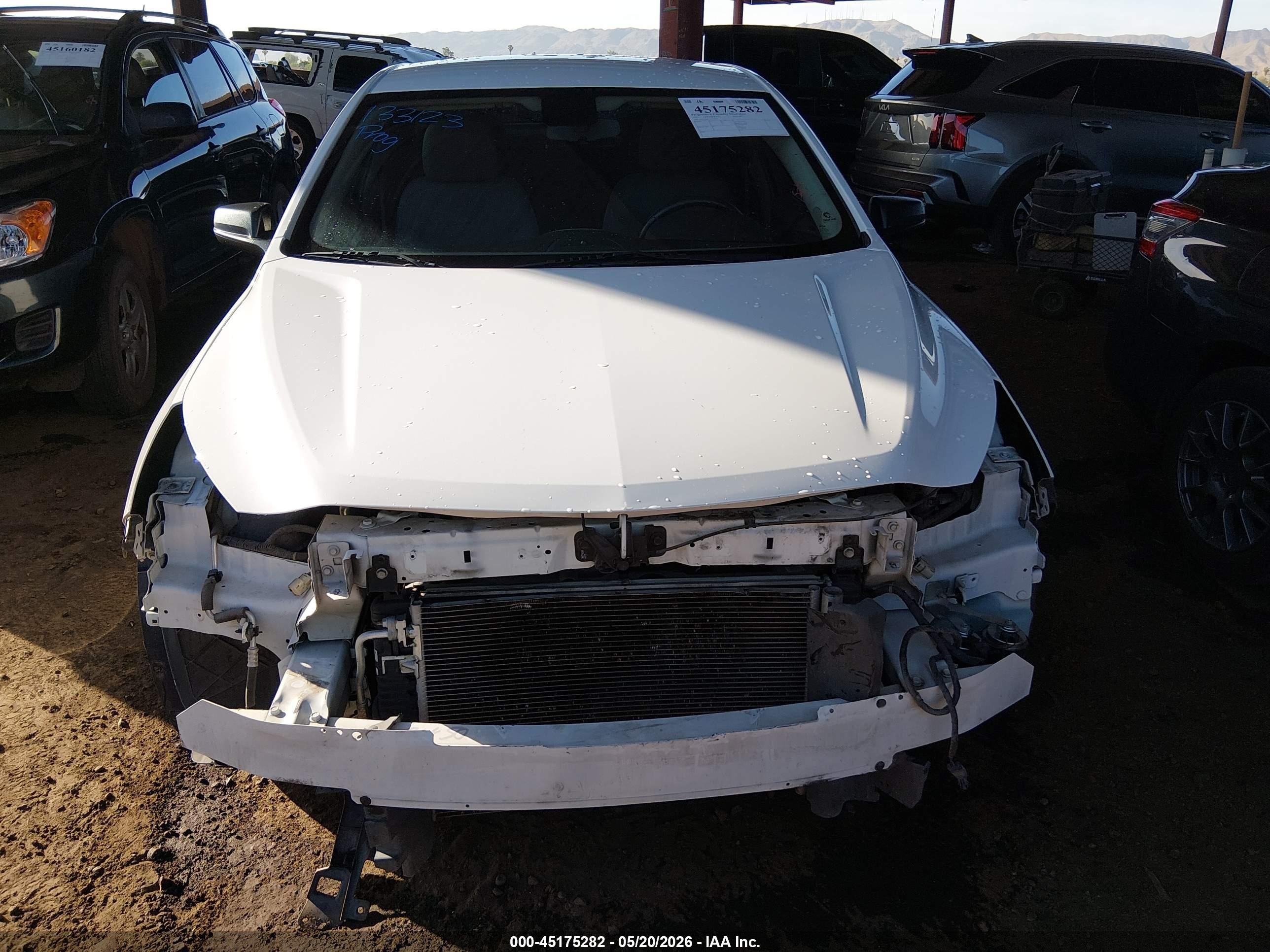 2015 Chevrolet Malibu 1fl White vin: 1G11A5SL1FF174115
