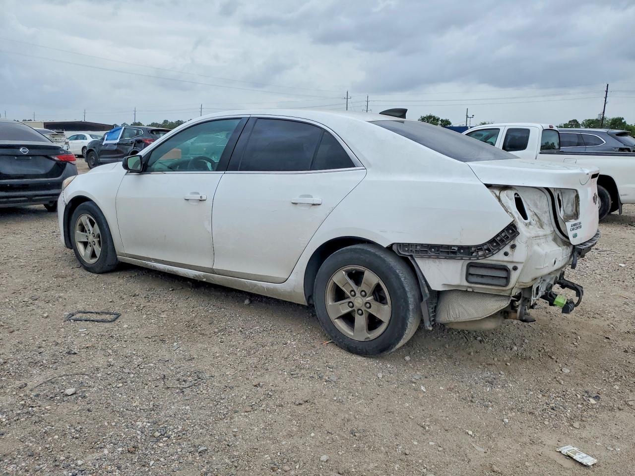 2015 Chevrolet Malibu Ls White vin: 1G11A5SL1FF257897