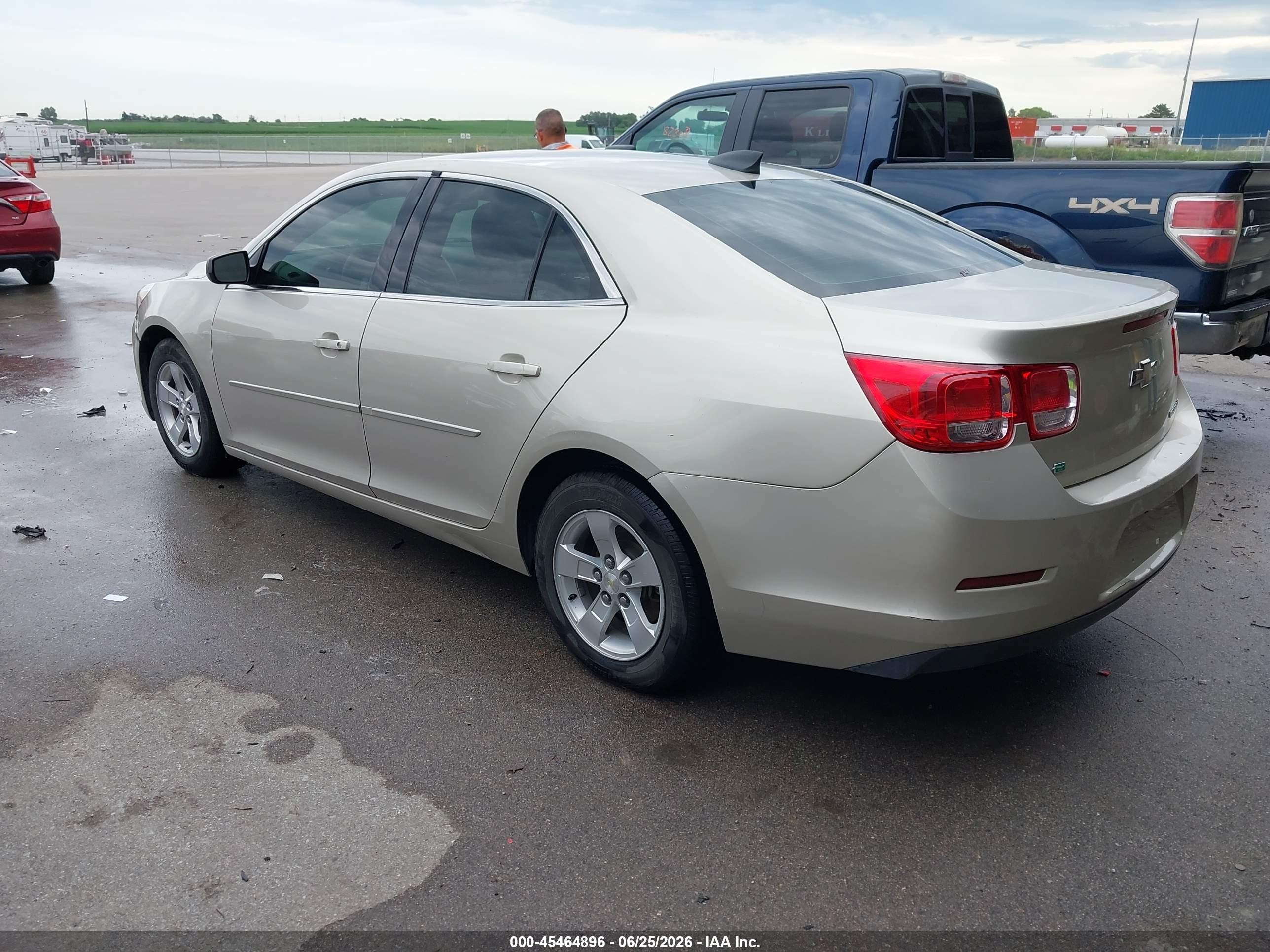 2015 Chevrolet Malibu 1fl Желто-коричневый vin: 1G11A5SL1FF266812