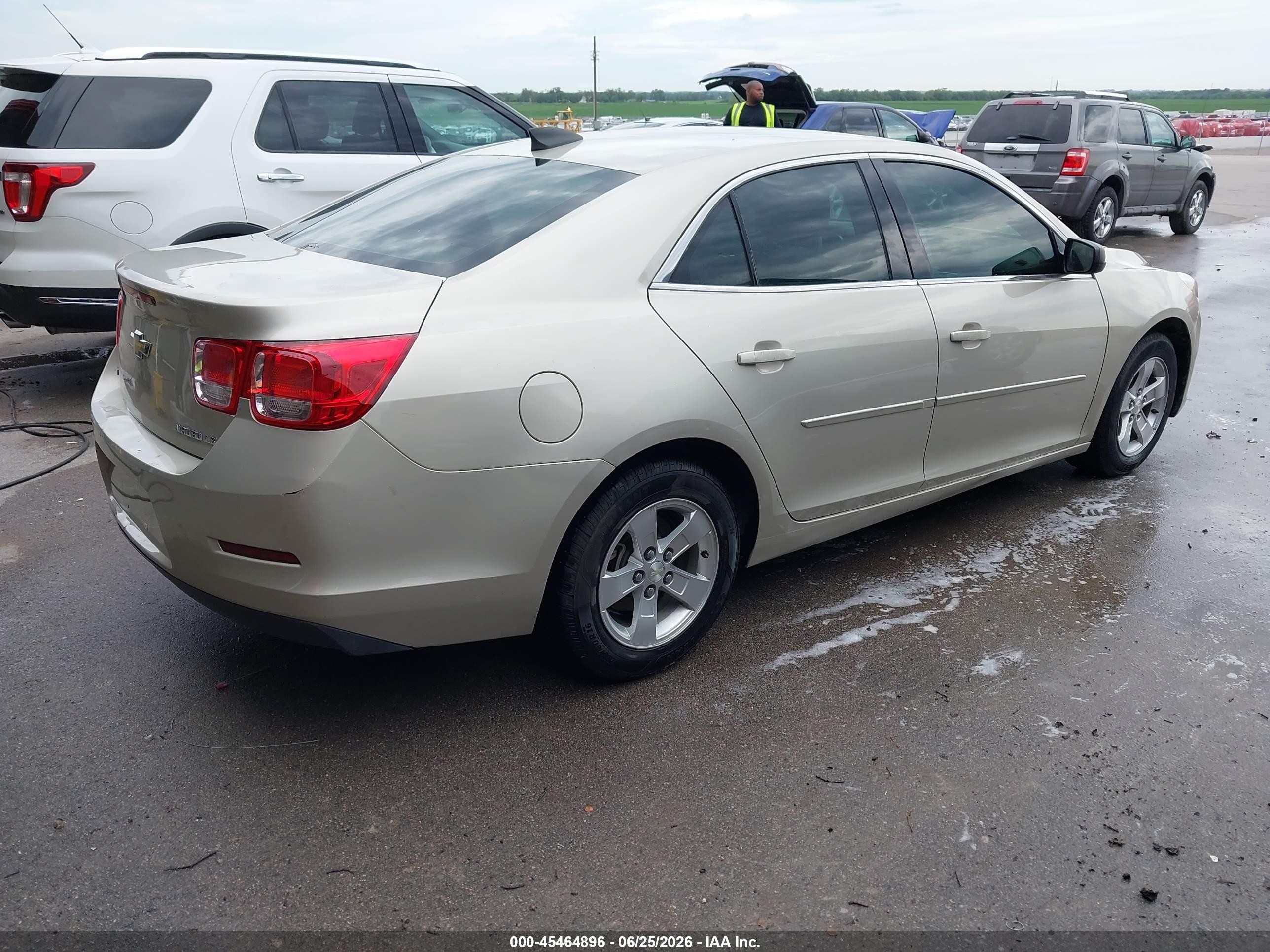2015 Chevrolet Malibu 1fl Желто-коричневый vin: 1G11A5SL1FF266812