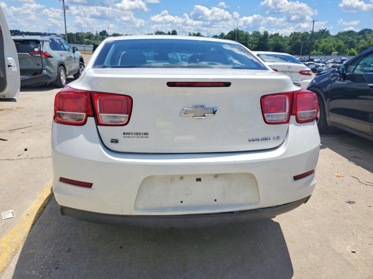 2015 Chevrolet Malibu Ls White vin: 1G11A5SL1FF270164
