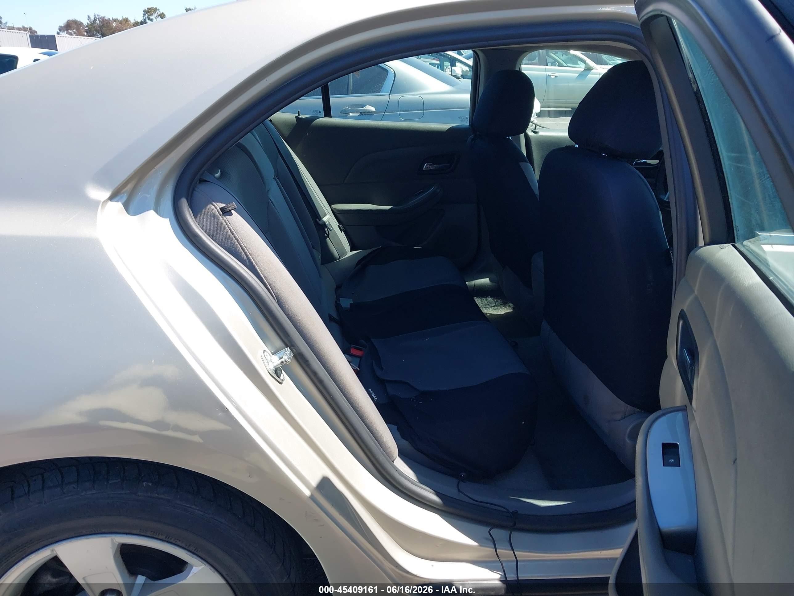 2015 Chevrolet Malibu 1fl Бежевый vin: 1G11A5SL1FF315703