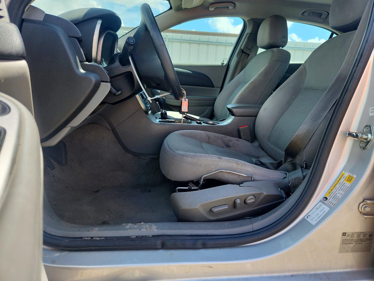 2015 Chevrolet Malibu Ls Silver vin: 1G11A5SL2FF295641