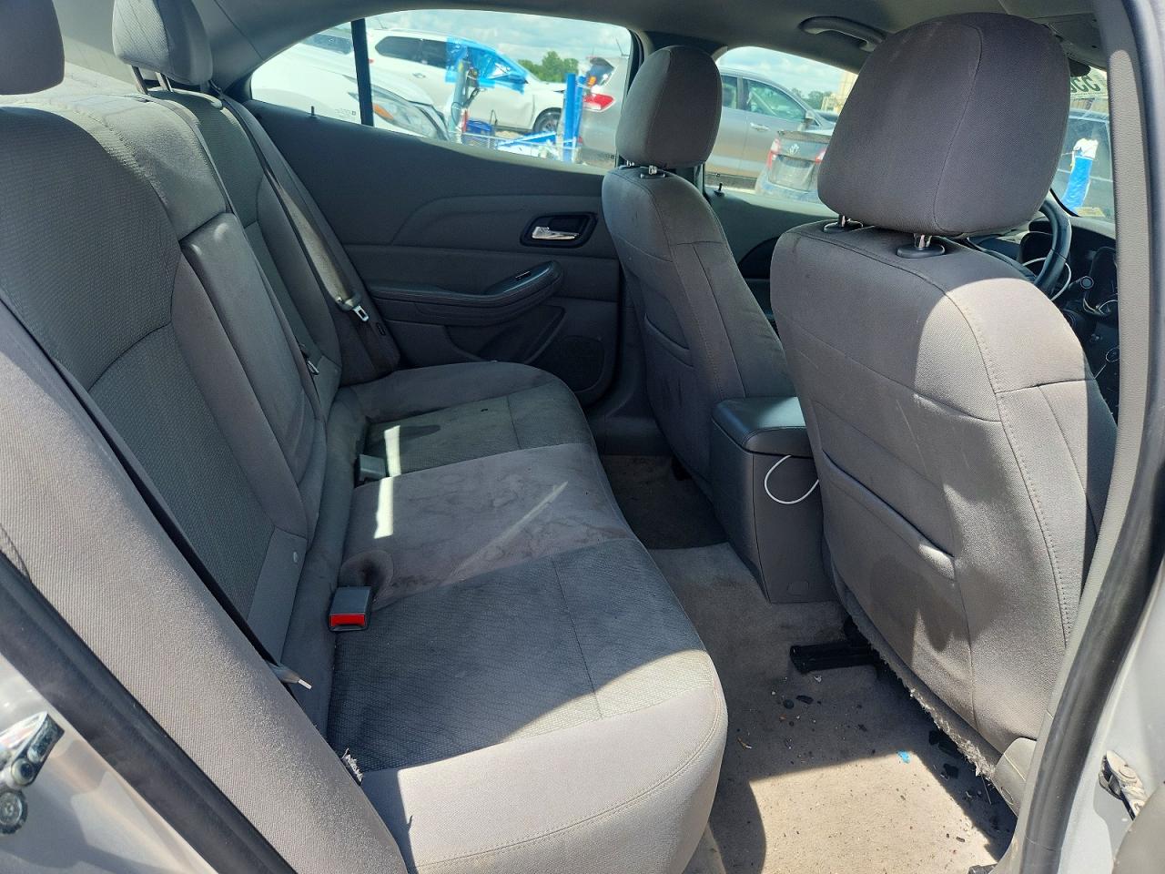 2015 Chevrolet Malibu Ls Silver vin: 1G11A5SL2FF295641
