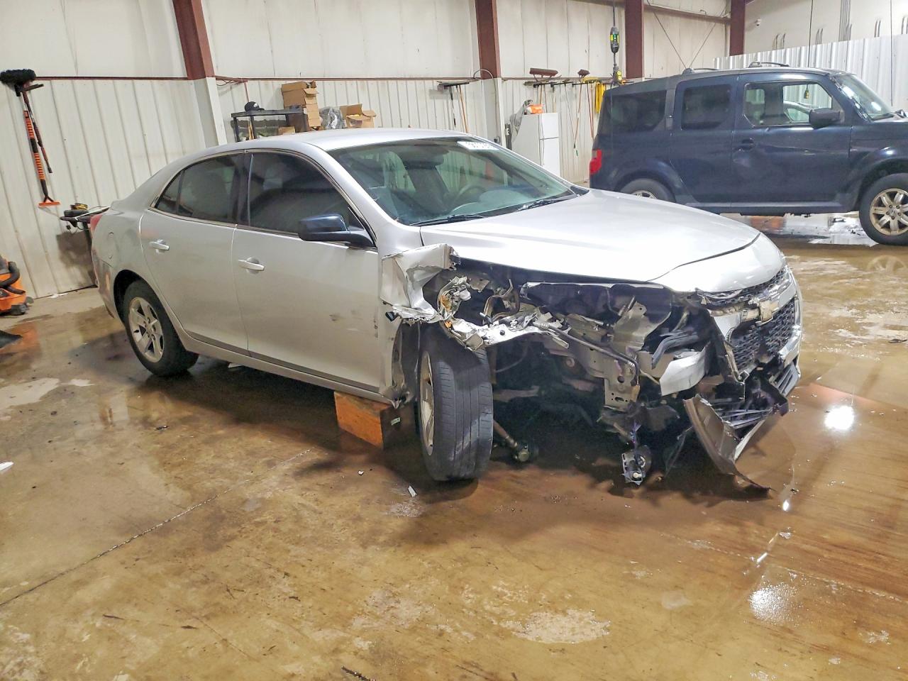 2014 Chevrolet Malibu Ls Silver vin: 1G11A5SL3EF263506