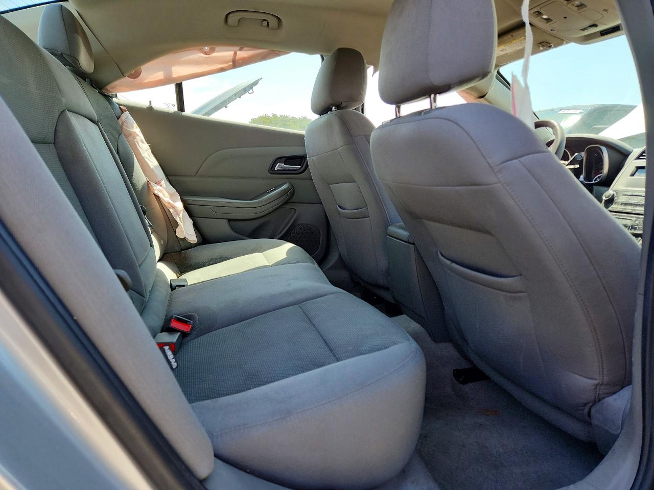 2014 Chevrolet Malibu Ls Silver vin: 1G11A5SL3EF280516