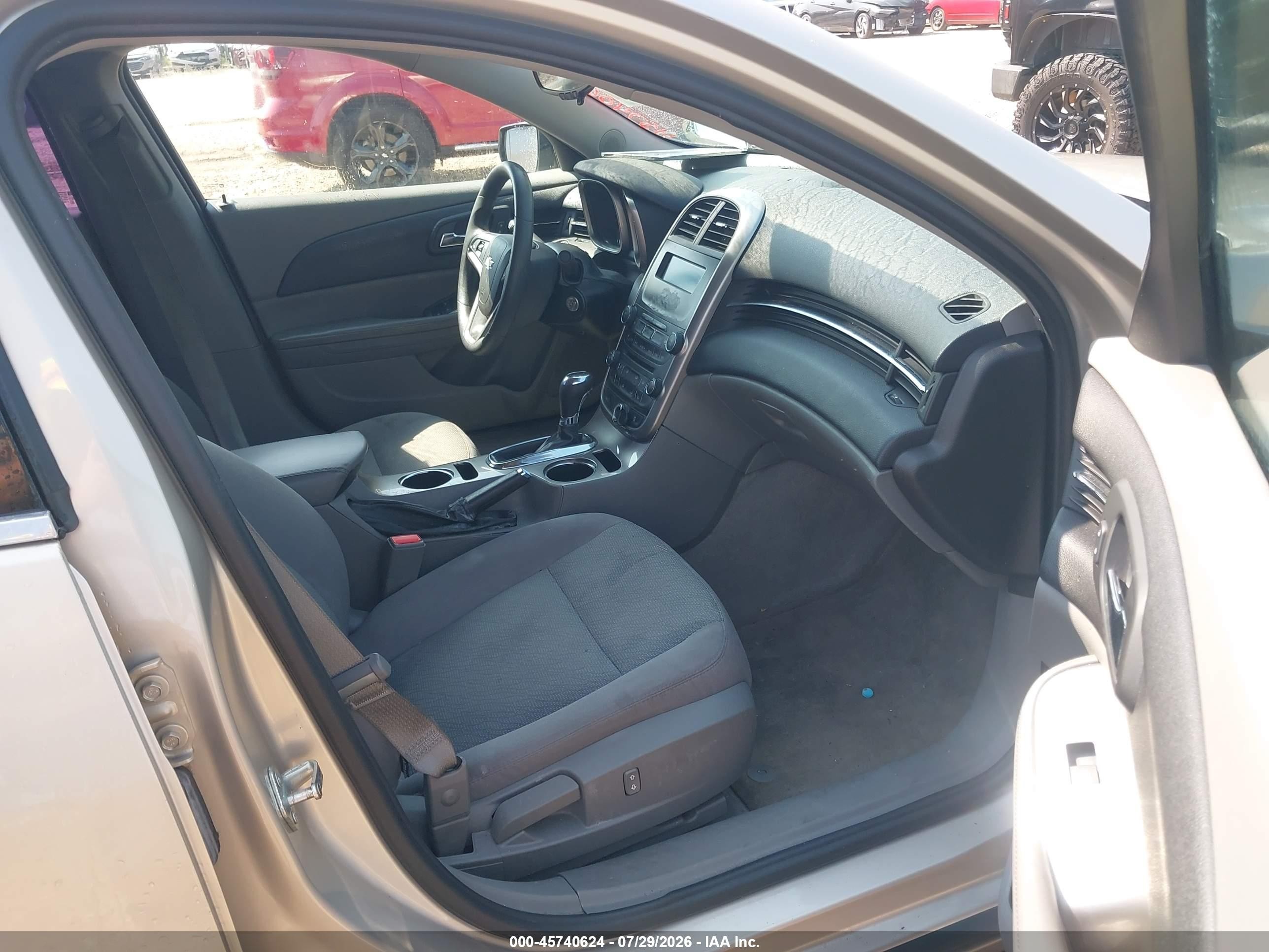 2015 Chevrolet Malibu 1fl Gold vin: 1G11A5SL3FF107953