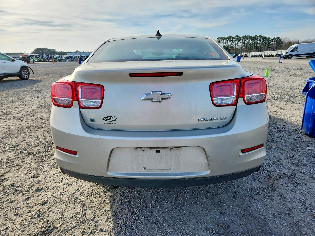2015 Chevrolet Malibu Ls Gold vin: 1G11A5SL3FF116751