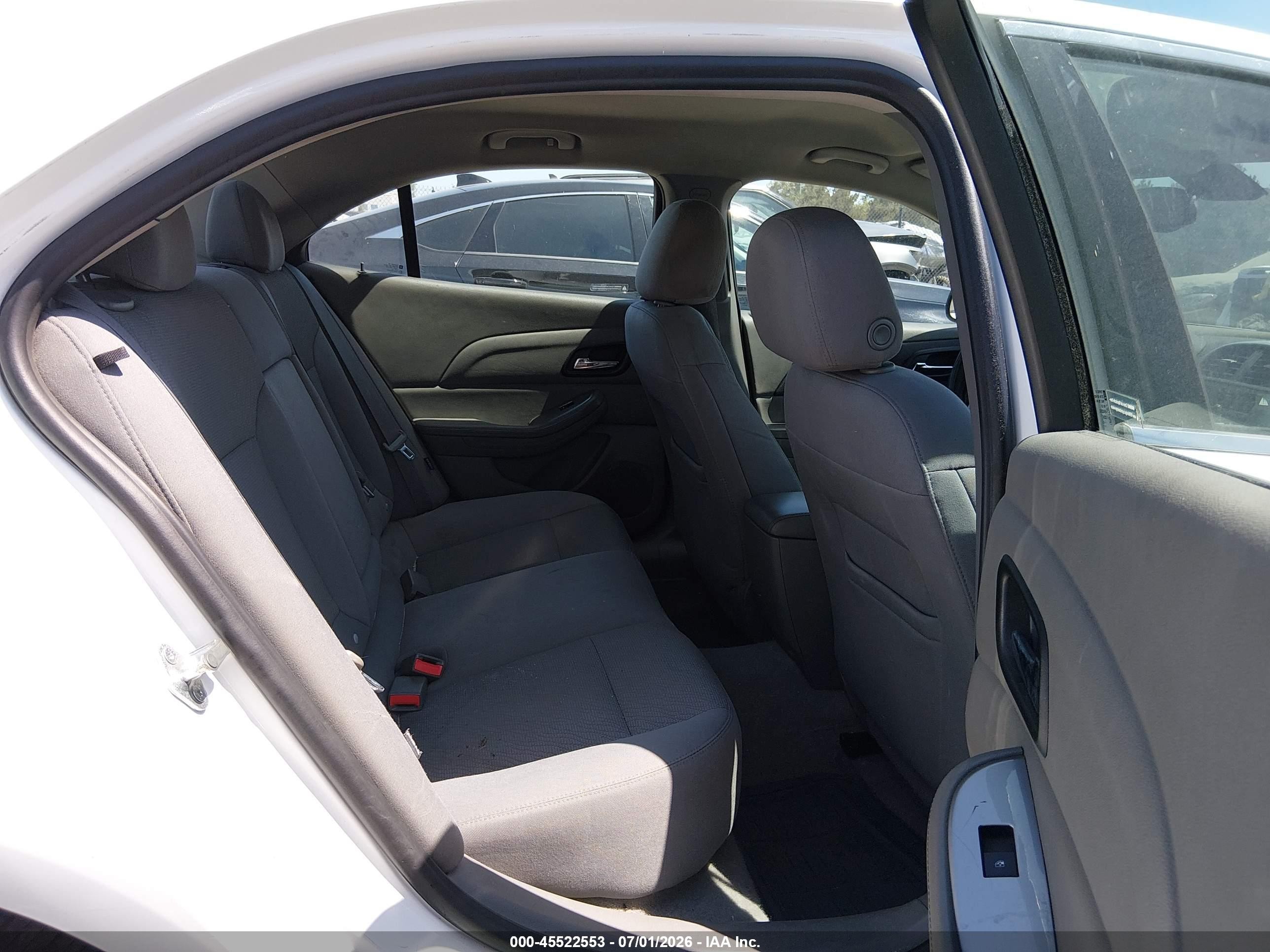 2015 Chevrolet Malibu 1fl White vin: 1G11A5SL3FU148997