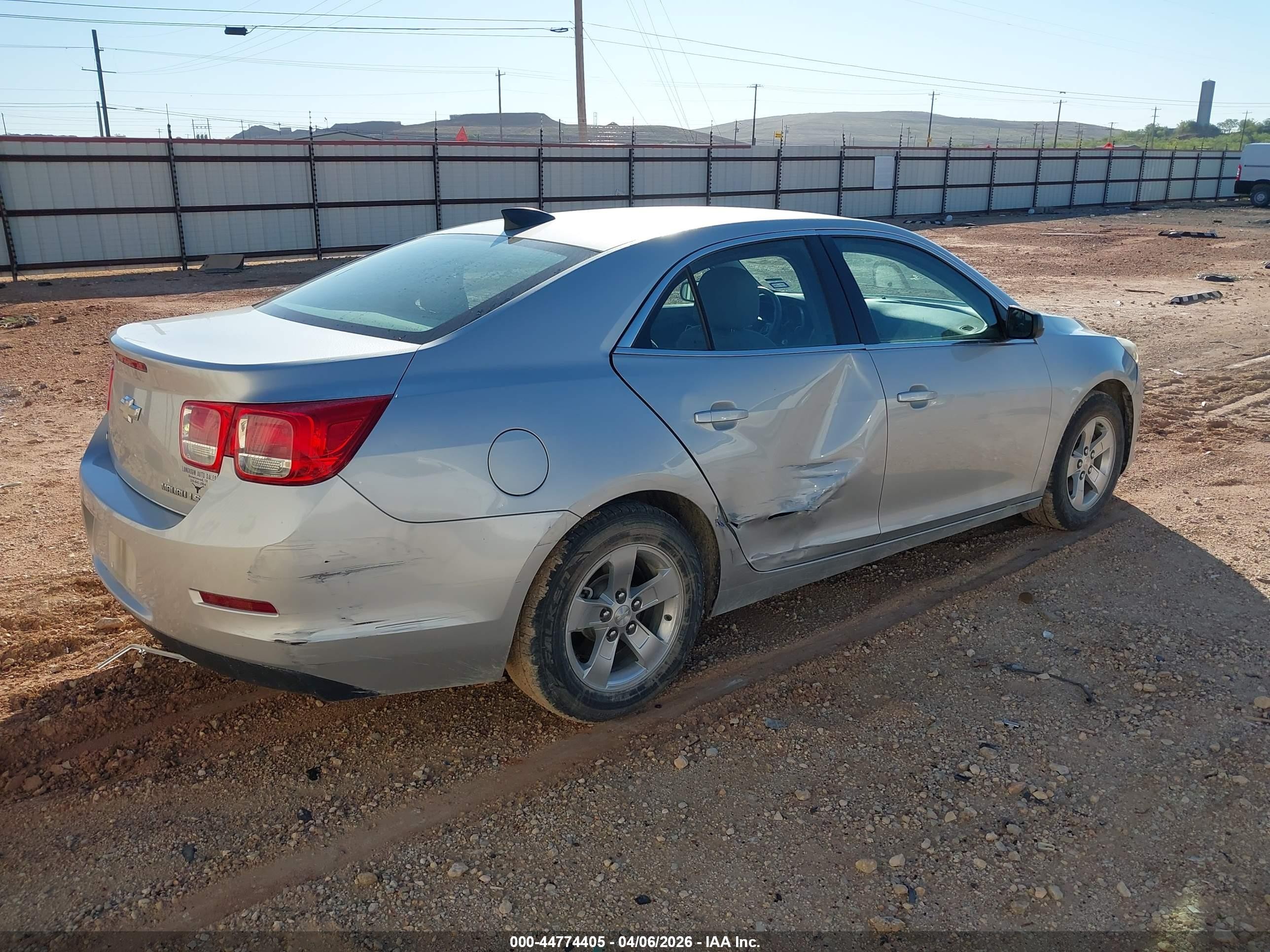 2015 Chevrolet Malibu 1fl Silver vin: 1G11A5SL4FF114717