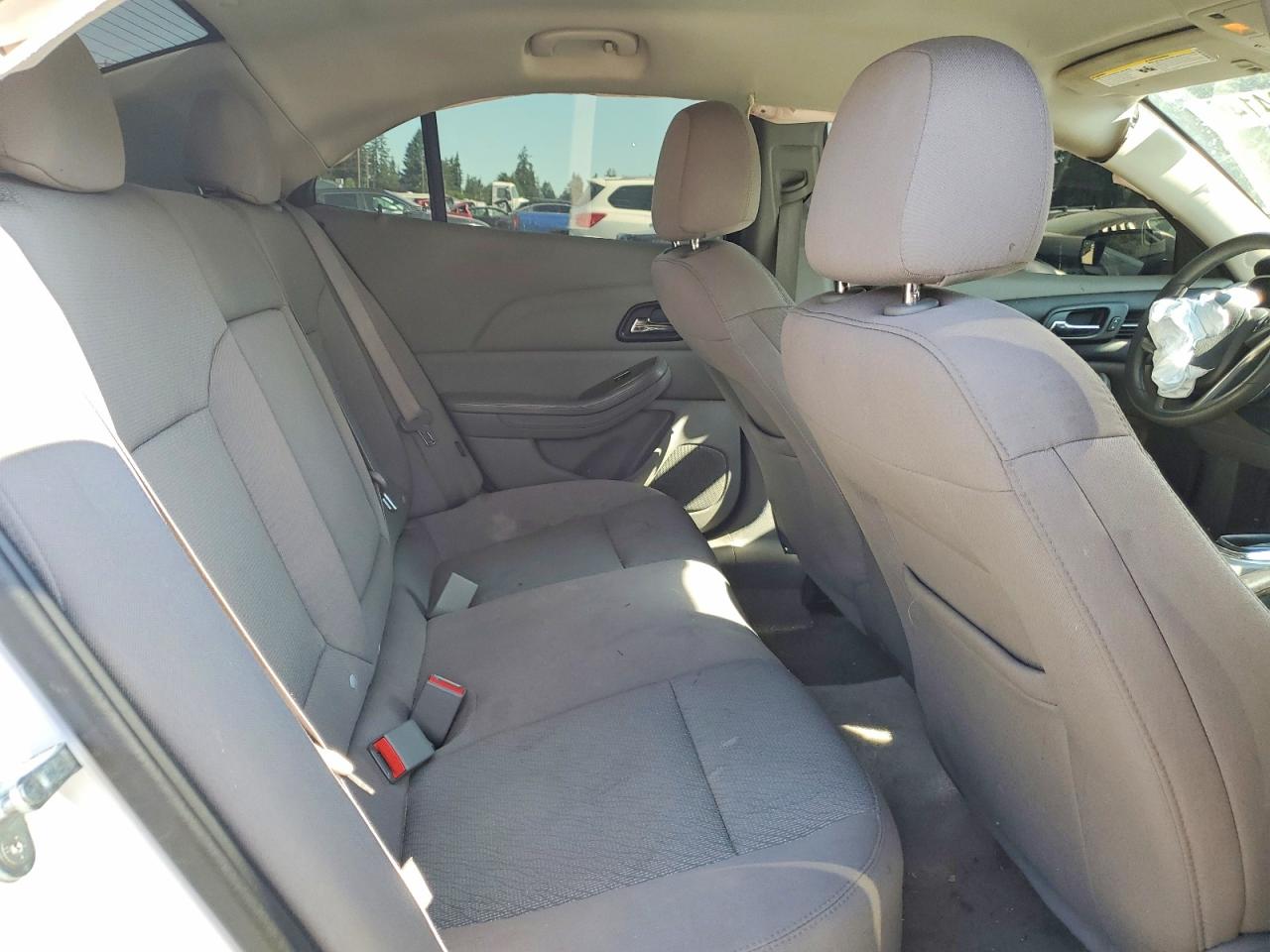 2015 Chevrolet Malibu Ls White vin: 1G11A5SL4FF257845