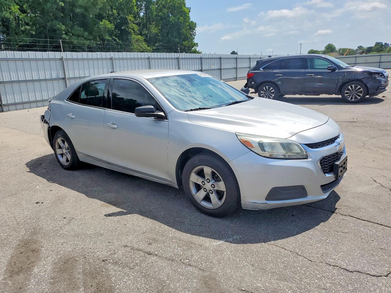 2015 Chevrolet Malibu Ls Silver vin: 1G11A5SL5FF155681