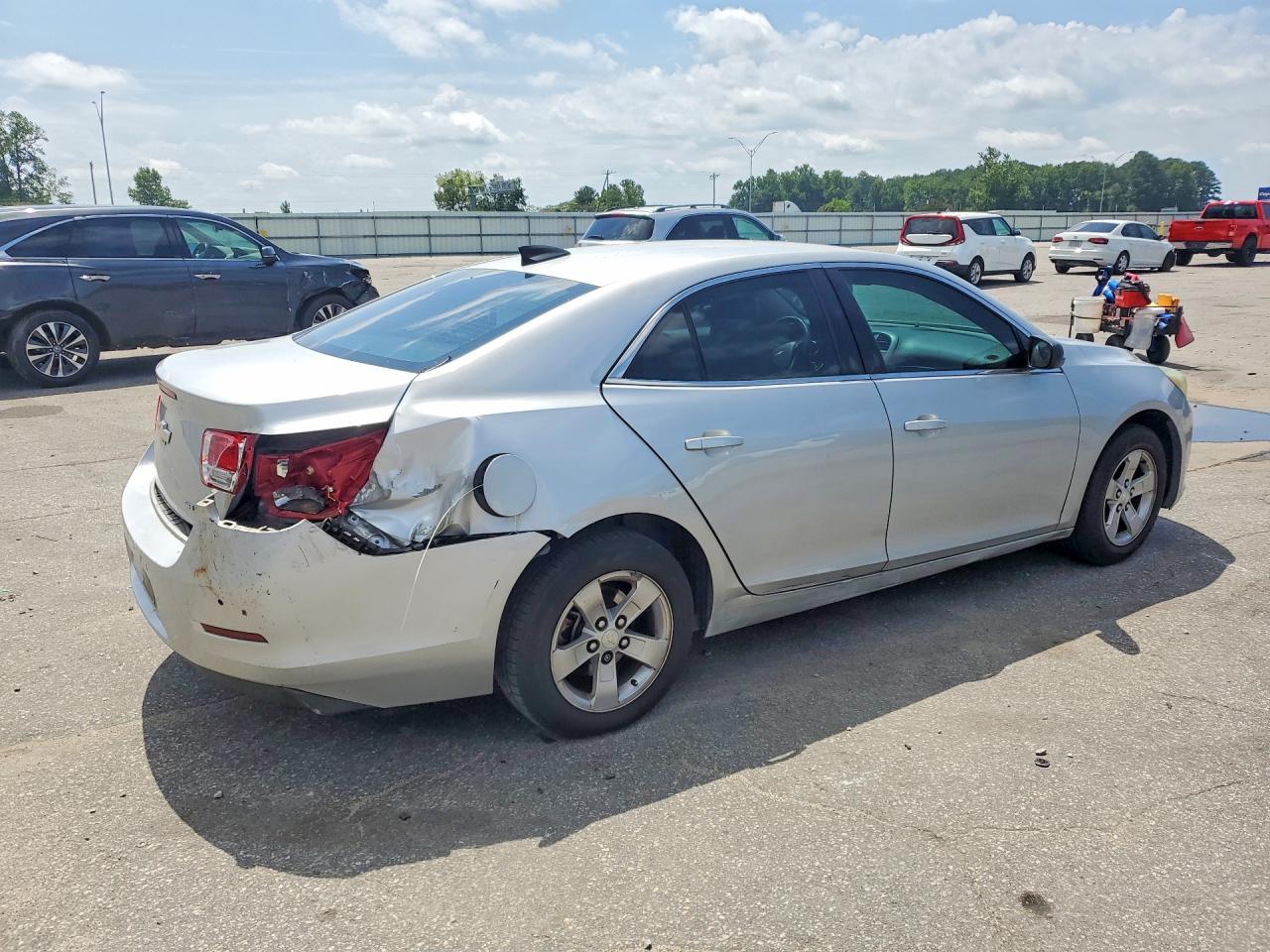 2015 Chevrolet Malibu Ls Silver vin: 1G11A5SL5FF155681
