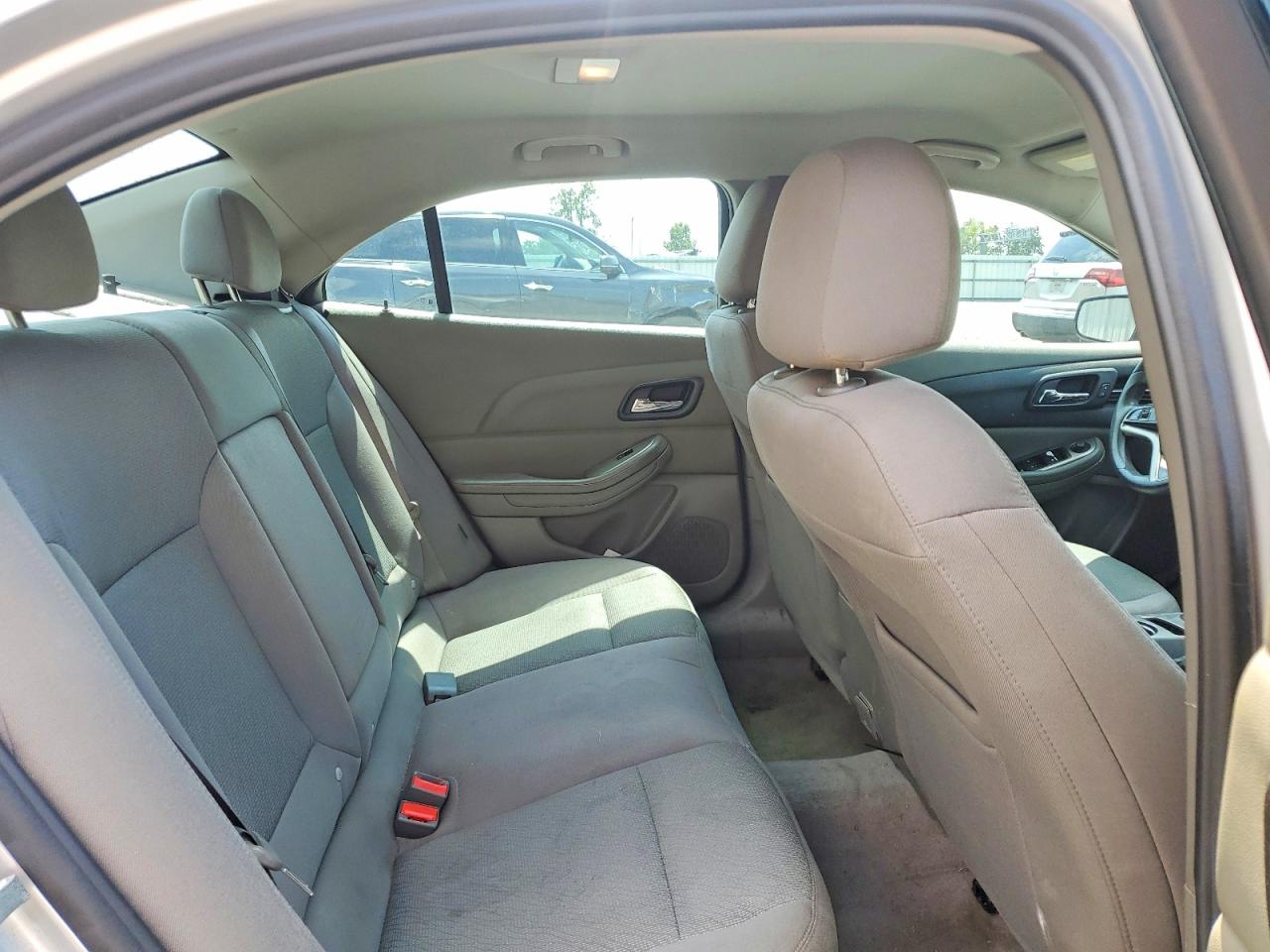 2015 Chevrolet Malibu Ls Silver vin: 1G11A5SL5FF155681