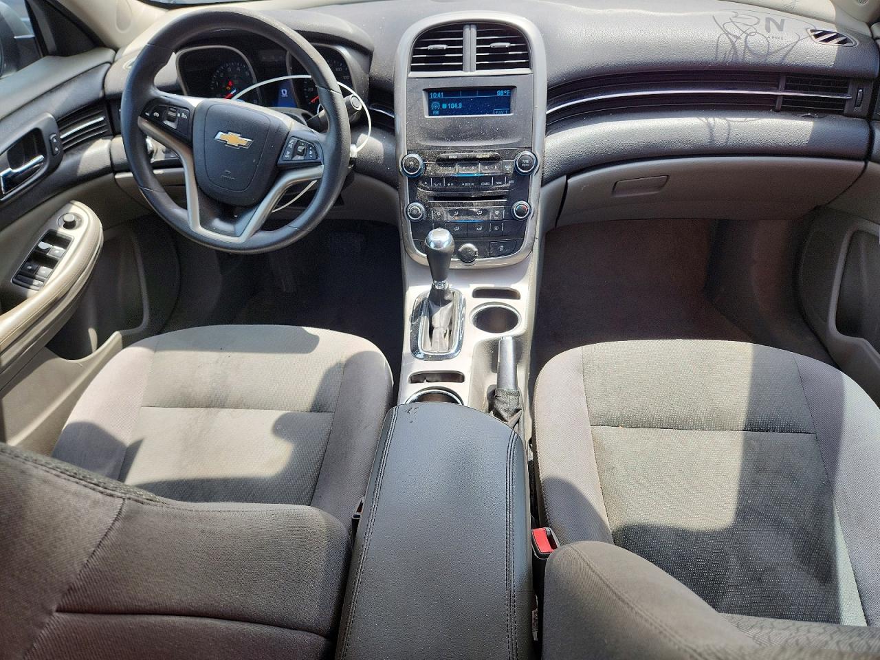 2015 Chevrolet Malibu Ls Silver vin: 1G11A5SL5FF155681