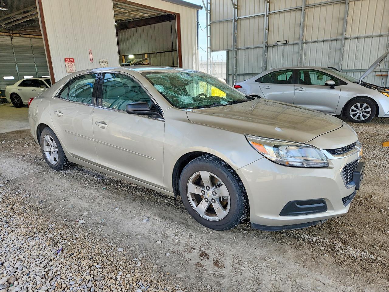 2015 Chevrolet Malibu Ls Желто-коричневый vin: 1G11A5SL5FF259829