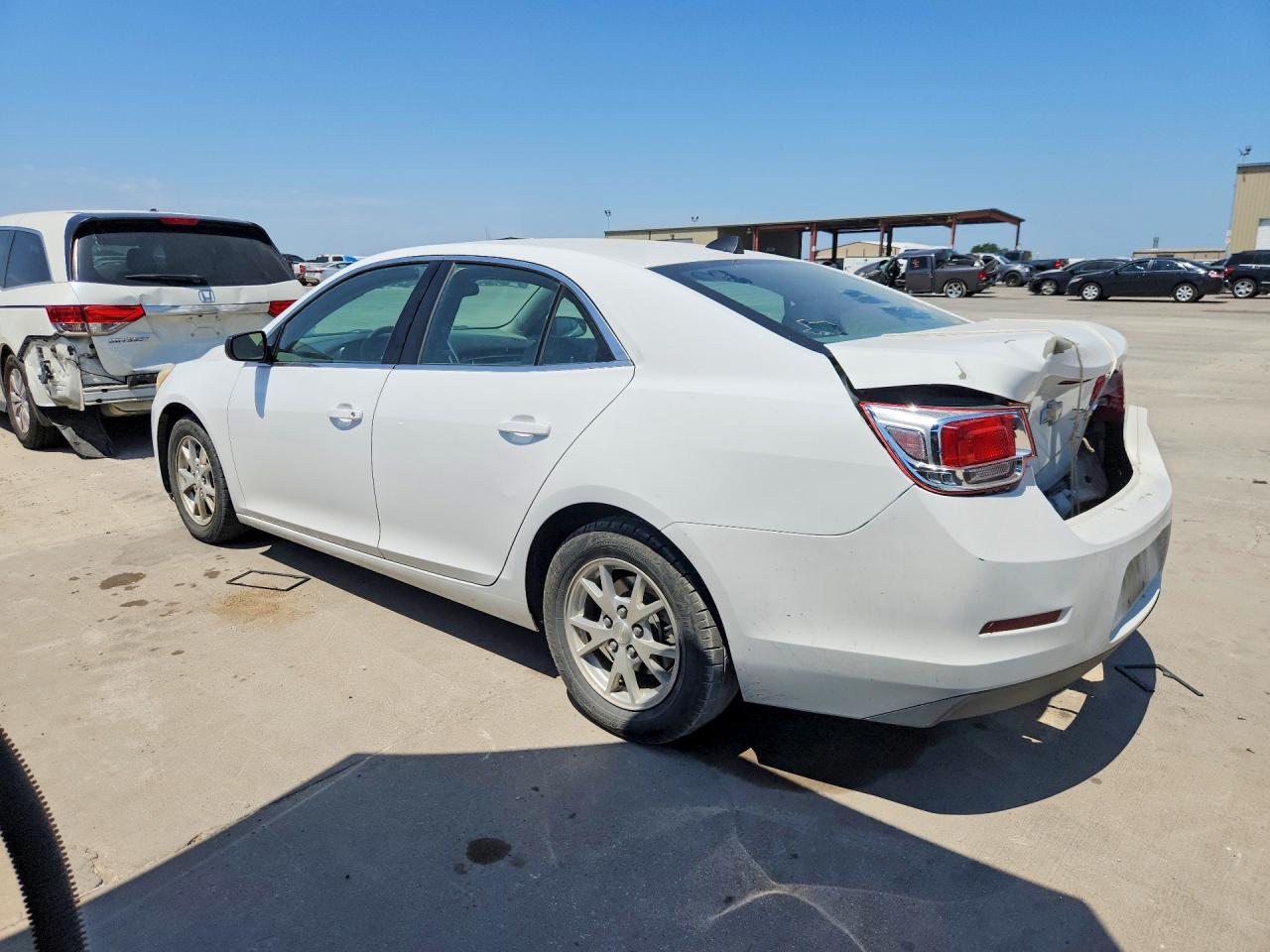 2014 Chevrolet Malibu Ls White vin: 1G11A5SL6EF154554
