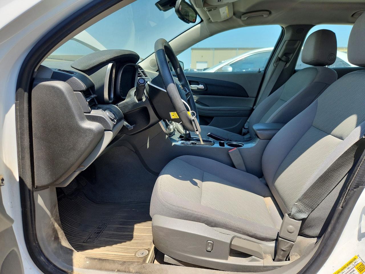 2014 Chevrolet Malibu Ls White vin: 1G11A5SL6EF154554