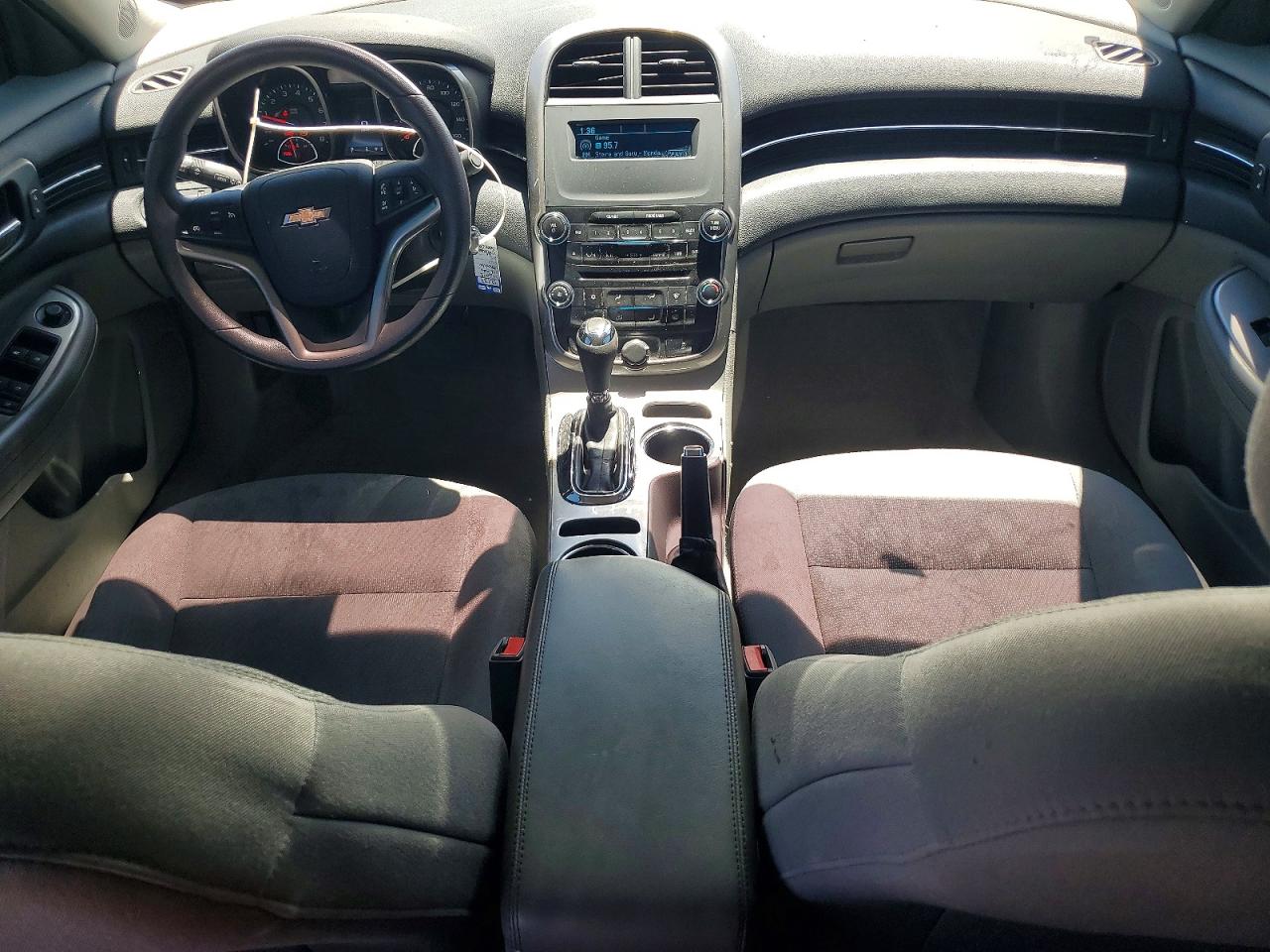2015 Chevrolet Malibu Ls Silver vin: 1G11A5SL7FF193414
