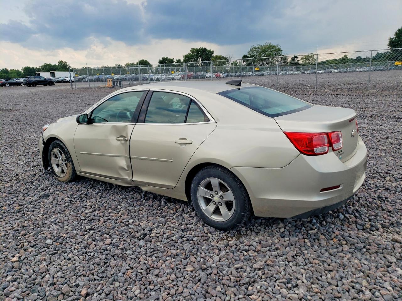 2015 Chevrolet Malibu Ls Beige vin: 1G11A5SL7FF289852