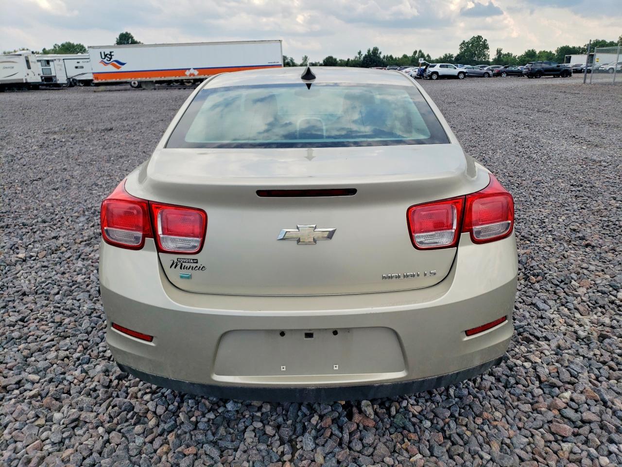 2015 Chevrolet Malibu Ls Beige vin: 1G11A5SL7FF289852