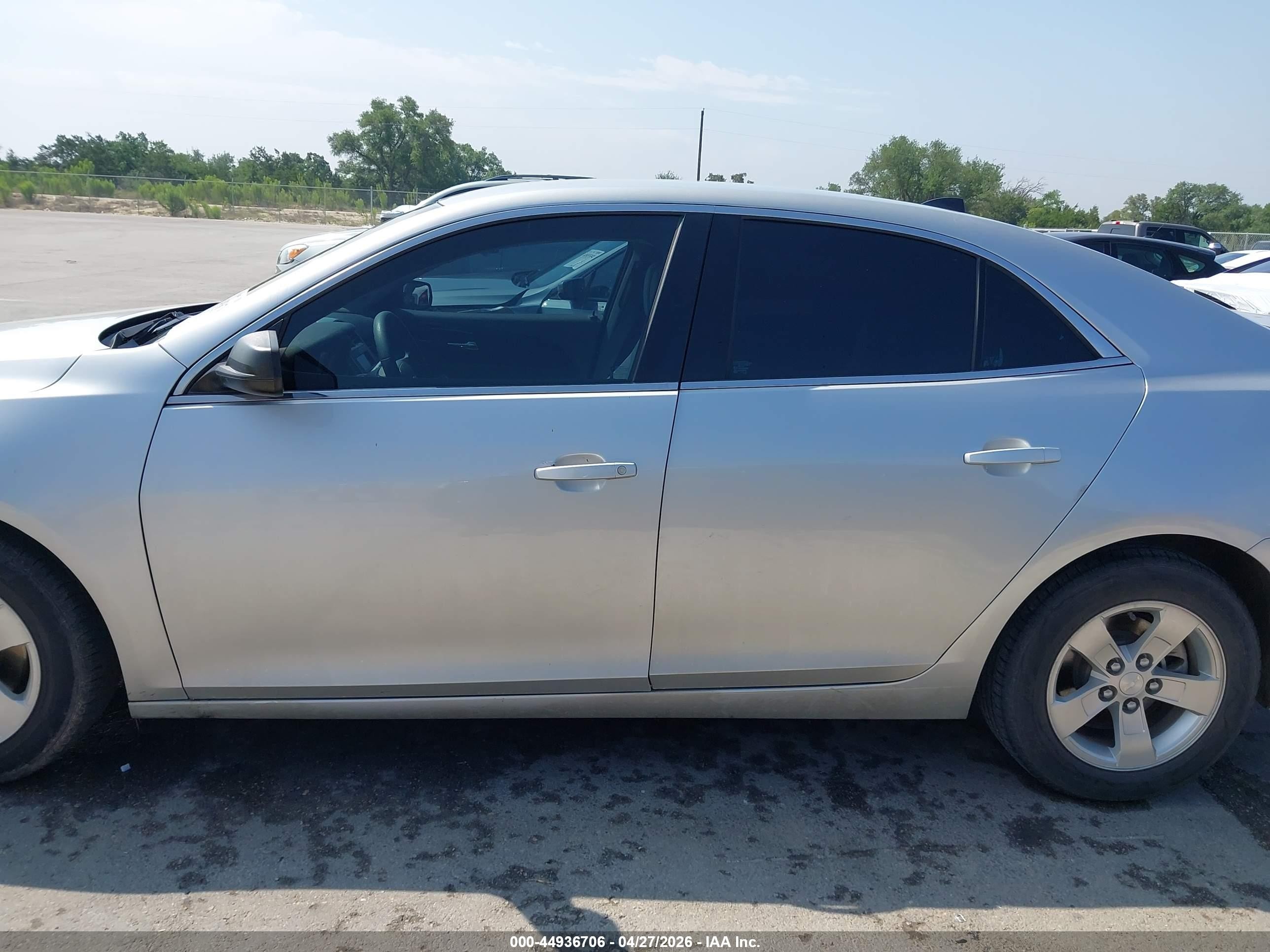 2014 Chevrolet Malibu 1fl Silver vin: 1G11A5SL8EF288871