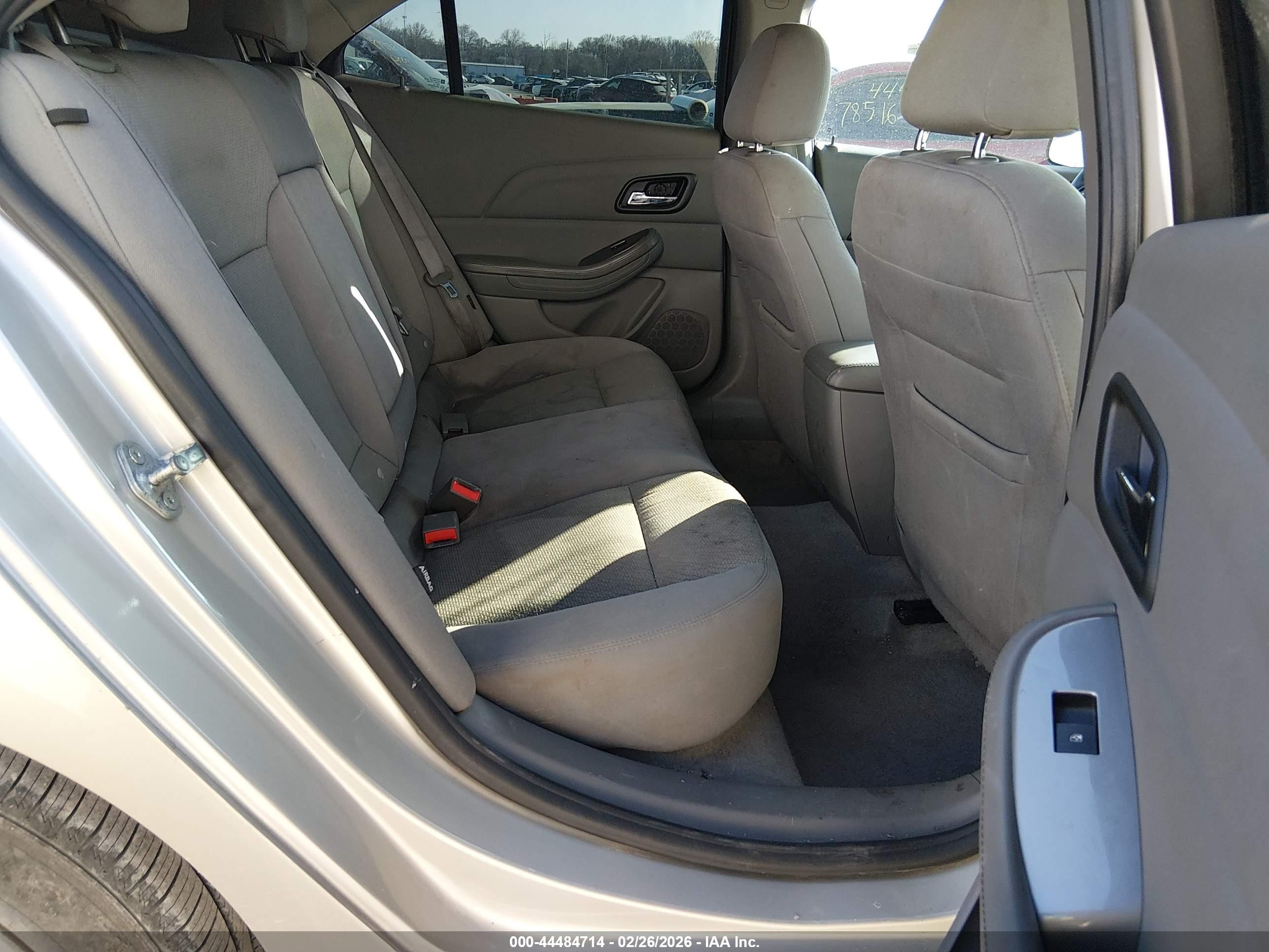 2015 Chevrolet Malibu 1fl Gold vin: 1G11A5SL8FF122044