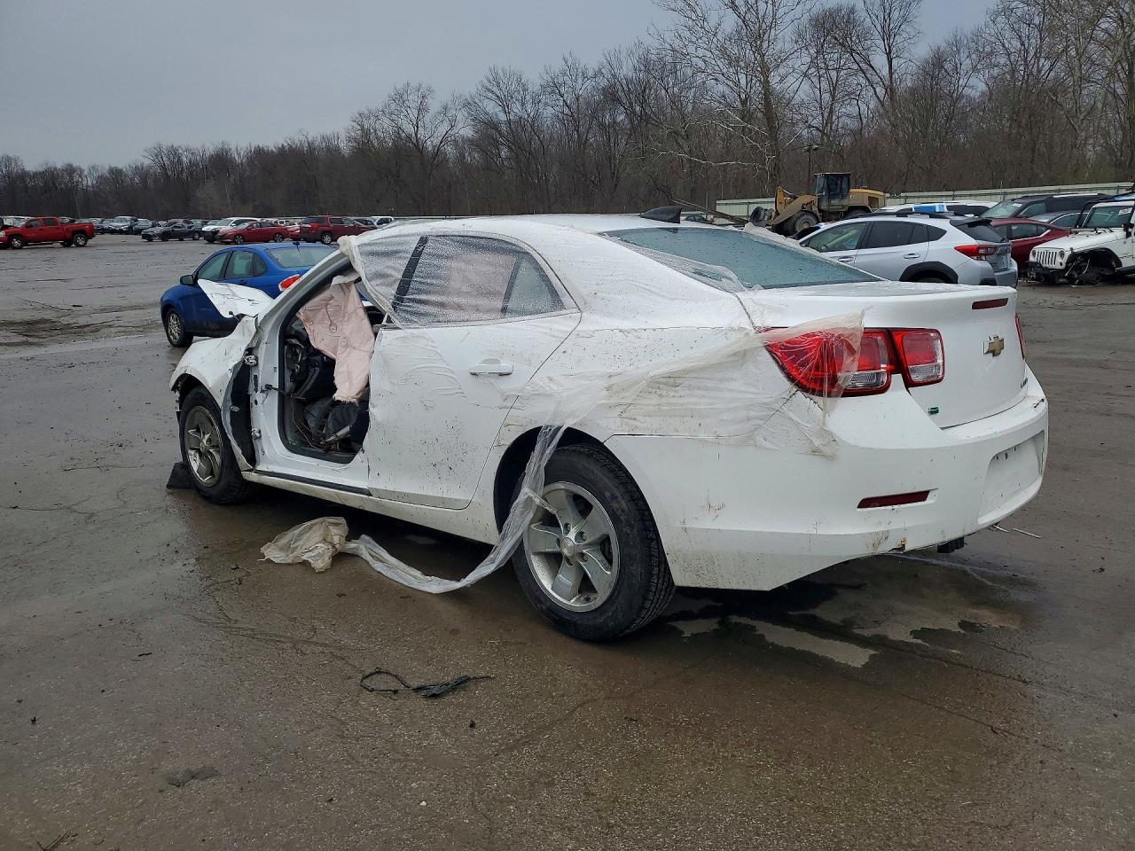2015 Chevrolet Malibu Ls White vin: 1G11A5SL8FF250154