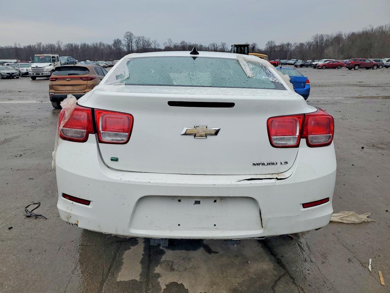 2015 Chevrolet Malibu Ls White vin: 1G11A5SL8FF250154
