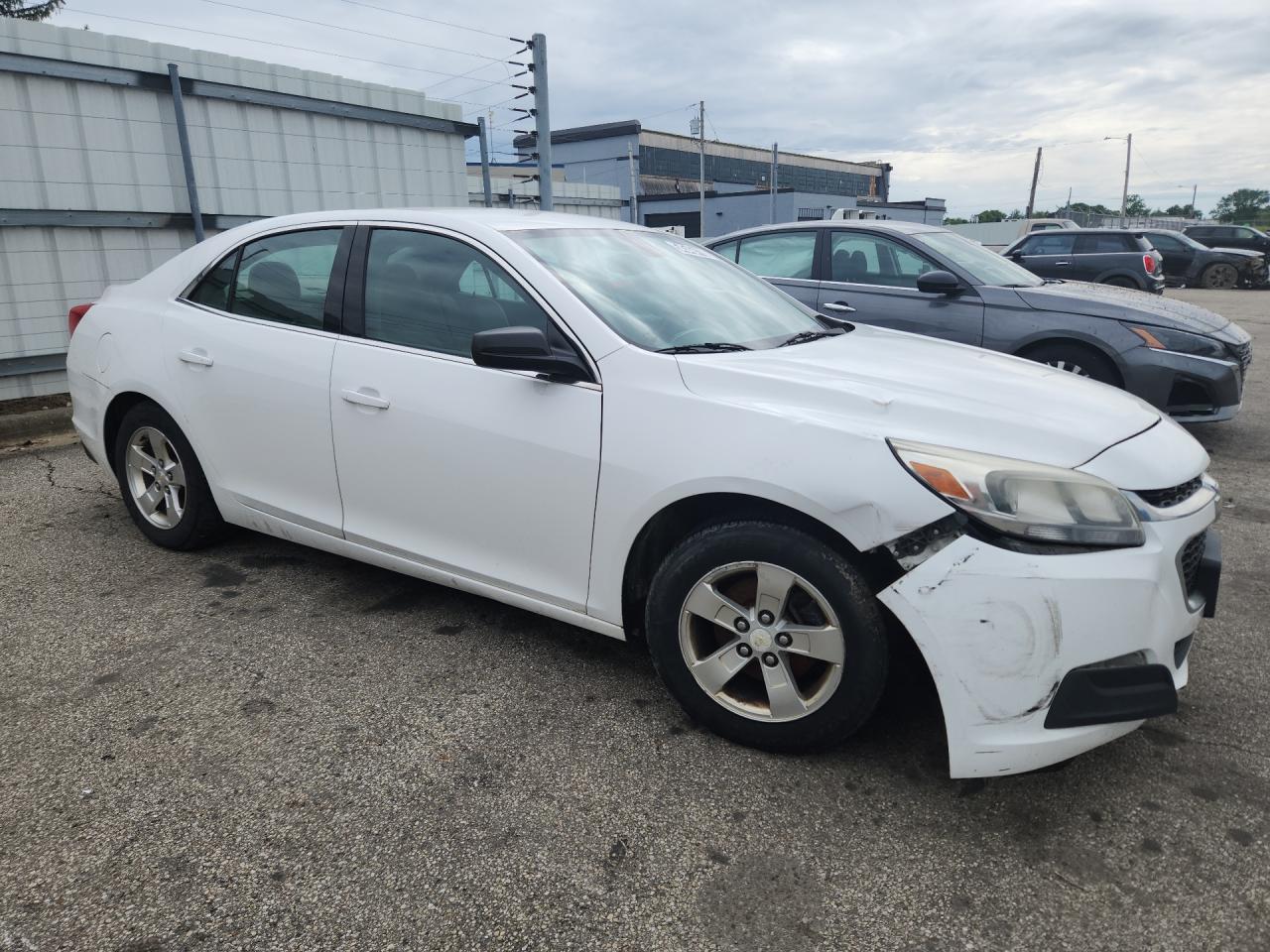 2015 Chevrolet Malibu Ls Белый vin: 1G11A5SL8FU132617 Damage: Right Head Lamp, Broken, Replacement Required