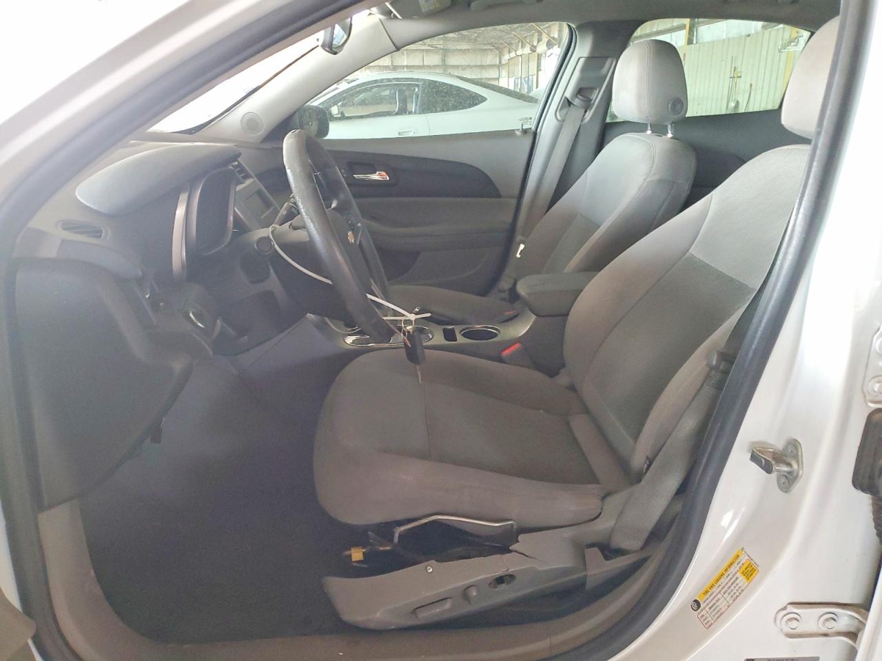 2014 Chevrolet Malibu Ls White vin: 1G11A5SL9EF145122