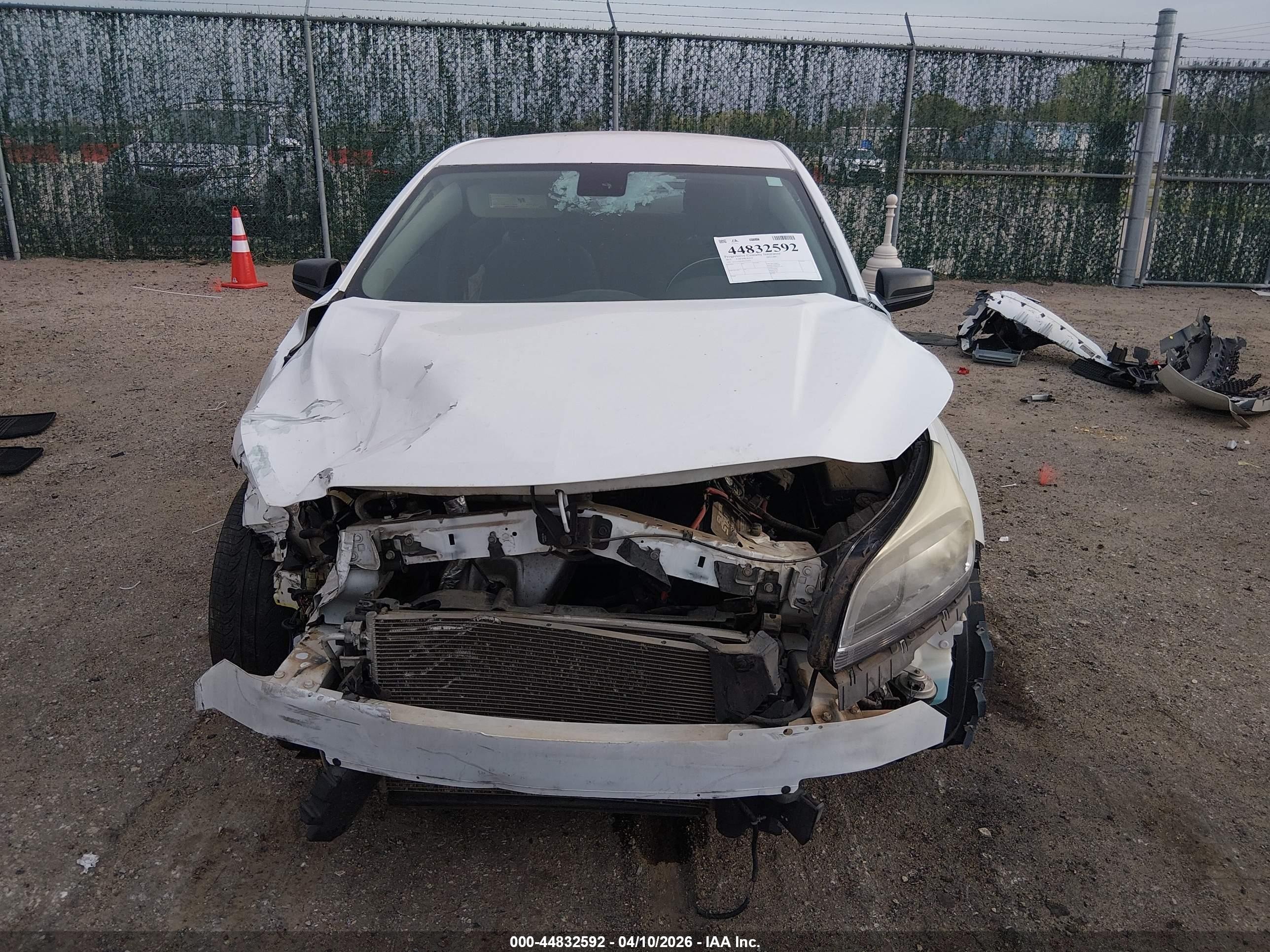 2015 Chevrolet Malibu 1fl White vin: 1G11A5SL9FF273054