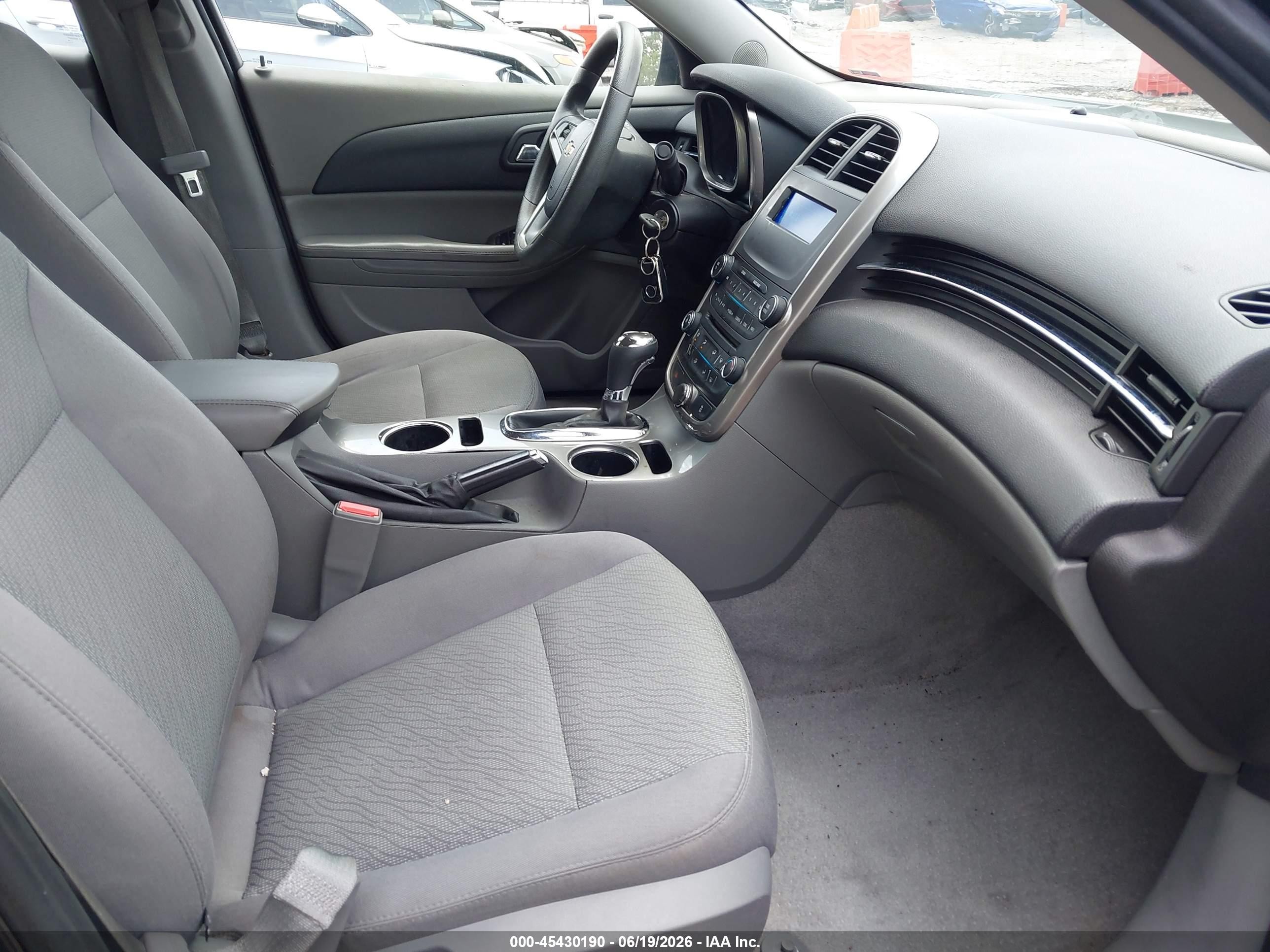 2015 Chevrolet Malibu 1fl Серый vin: 1G11A5SLXFF111790