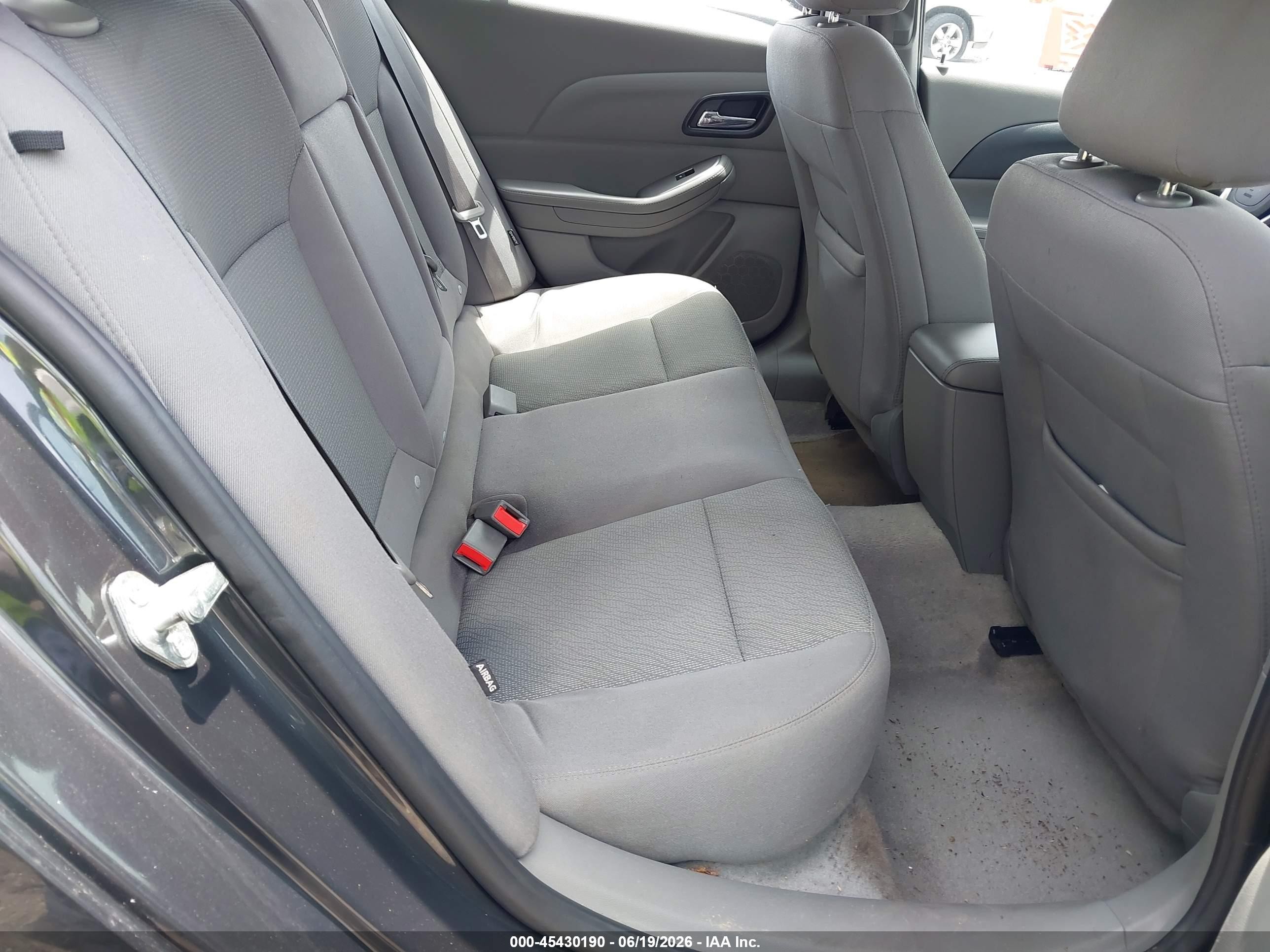2015 Chevrolet Malibu 1fl Серый vin: 1G11A5SLXFF111790