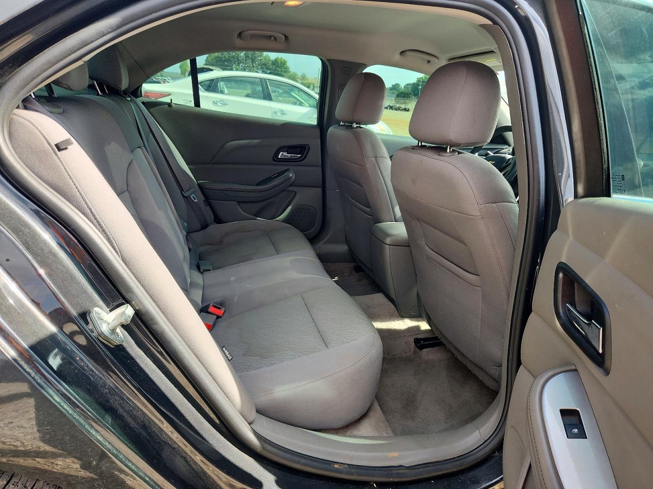 2015 Chevrolet Malibu Ls Угольный vin: 1G11A5SLXFF120652