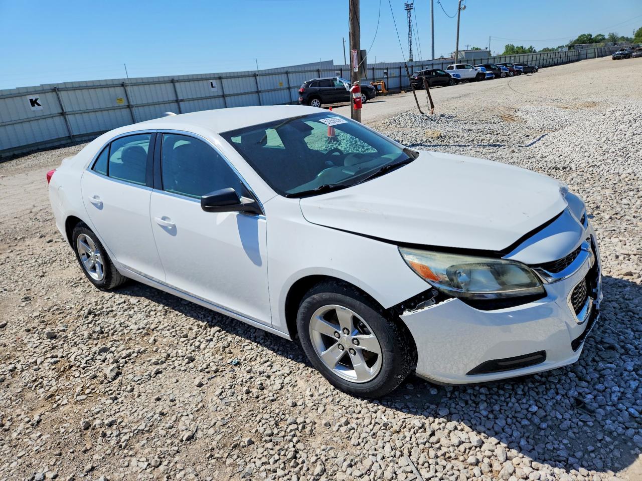 2015 Chevrolet Malibu Ls White vin: 1G11A5SLXFU101756