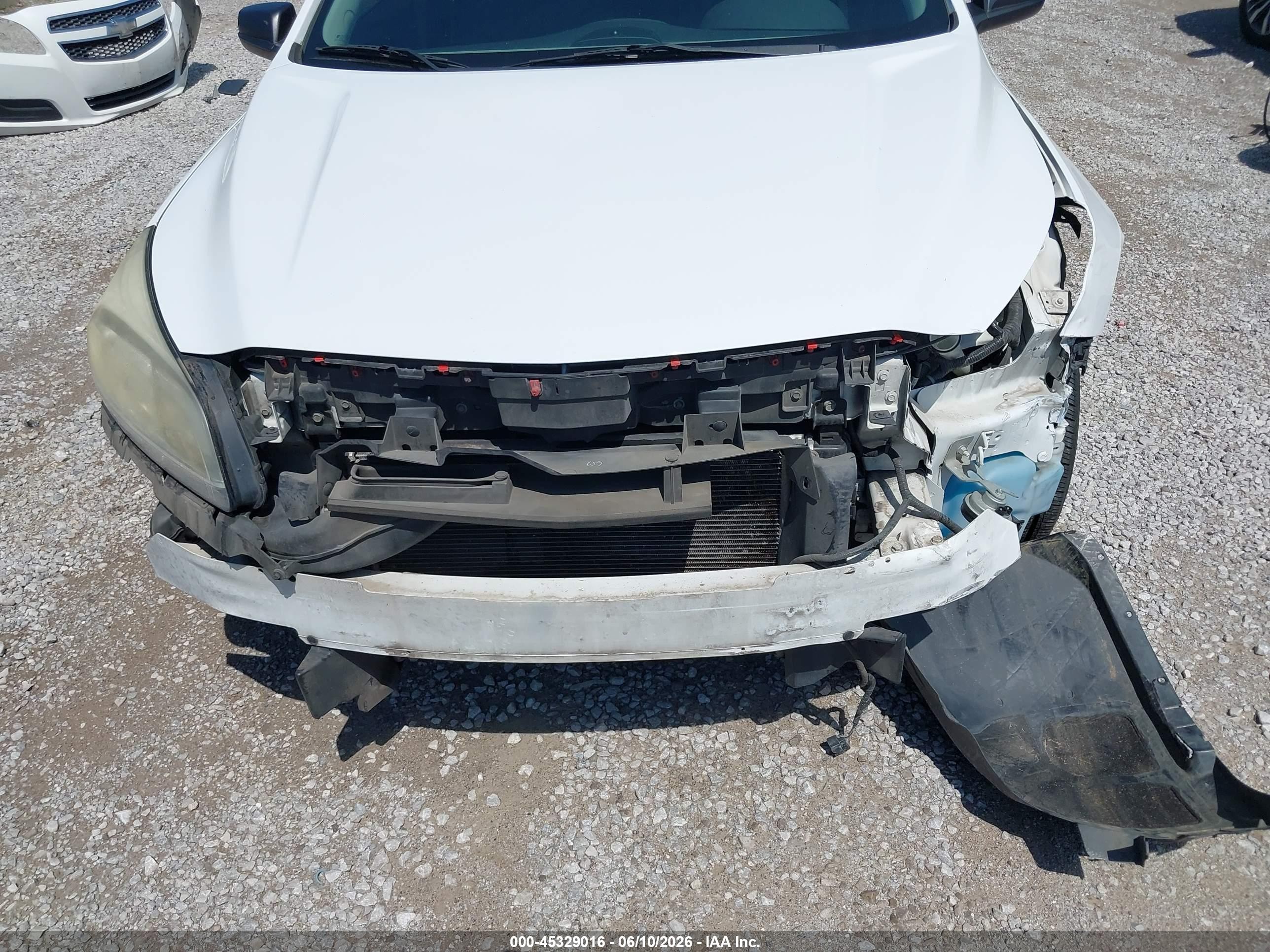 2013 Chevrolet Malibu 1ls White vin: 1G11B5SA0DF152311