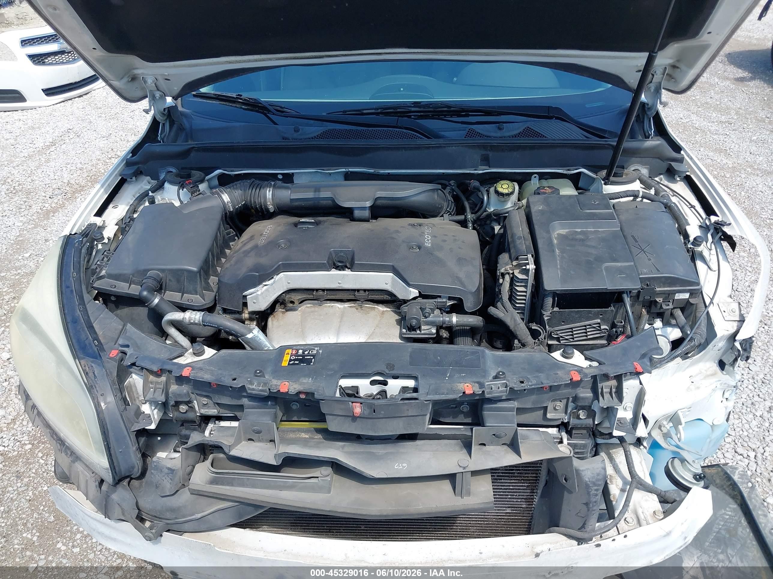 2013 Chevrolet Malibu 1ls White vin: 1G11B5SA0DF152311