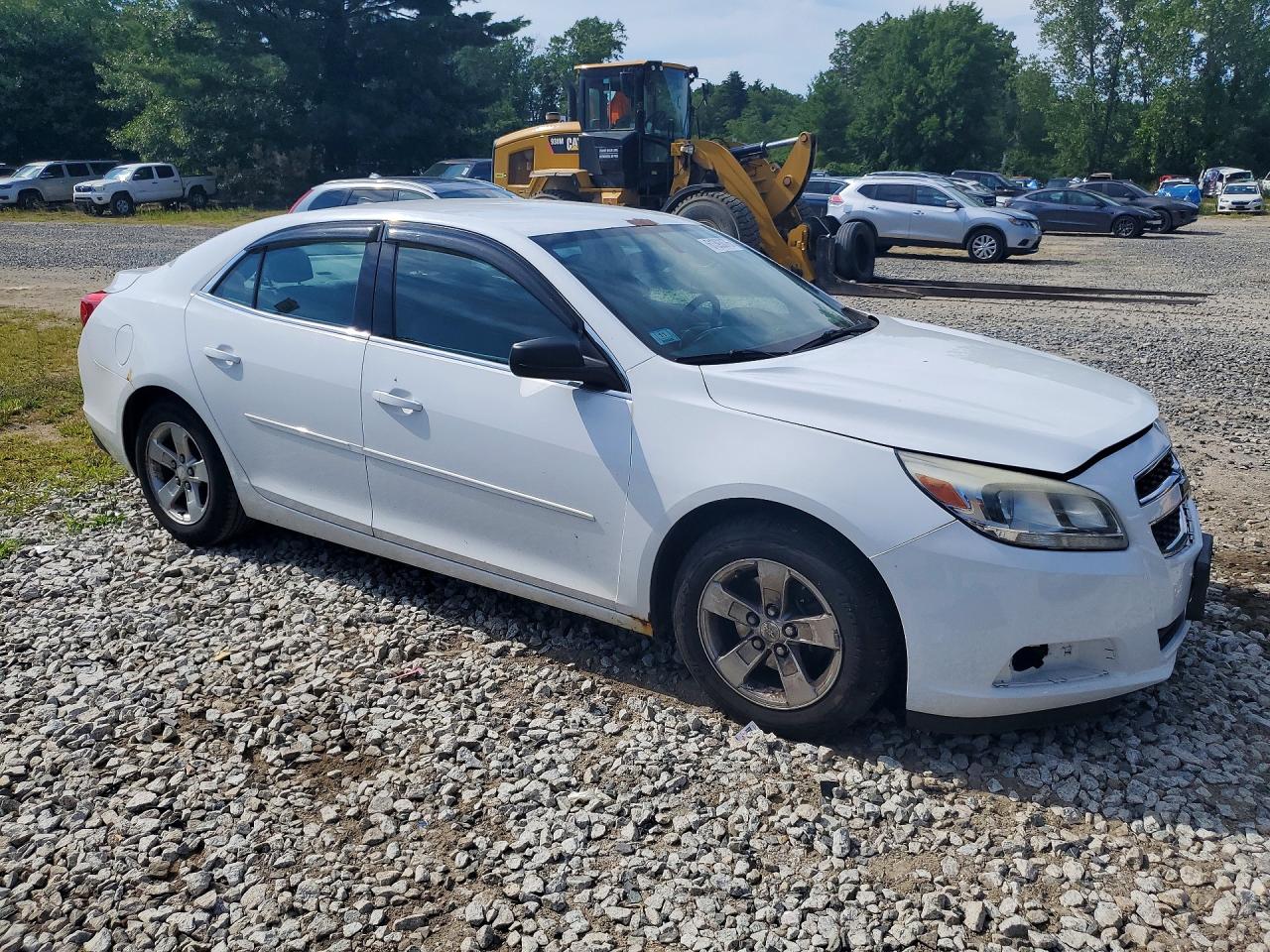 2013 Chevrolet Malibu Ls White vin: 1G11B5SA0DF194168