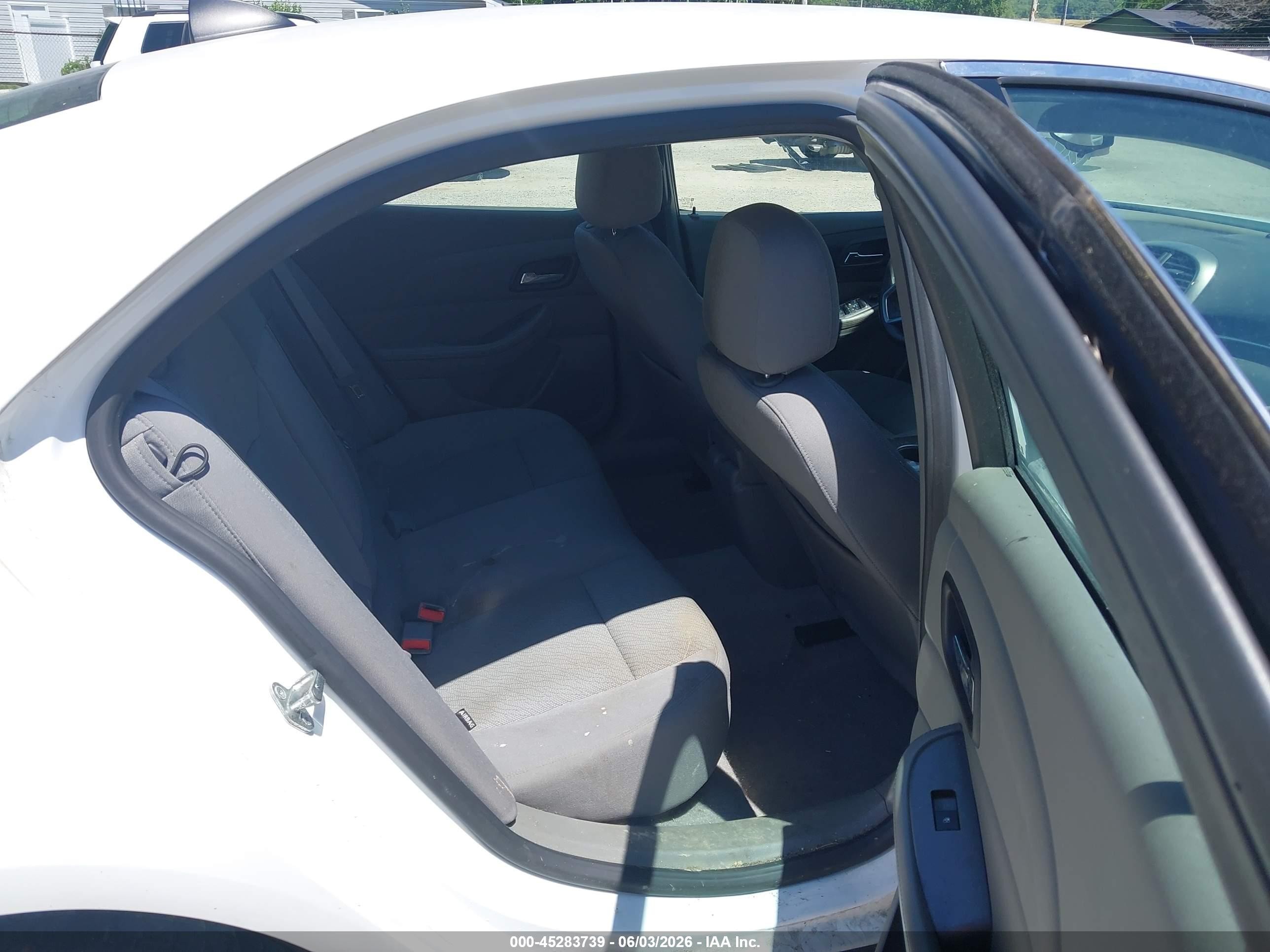 2013 Chevrolet Malibu 1ls White vin: 1G11B5SA0DF267104